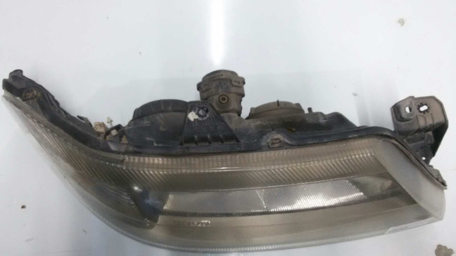 FARO DERECHO RENAULT LAGUNA F9Q C7