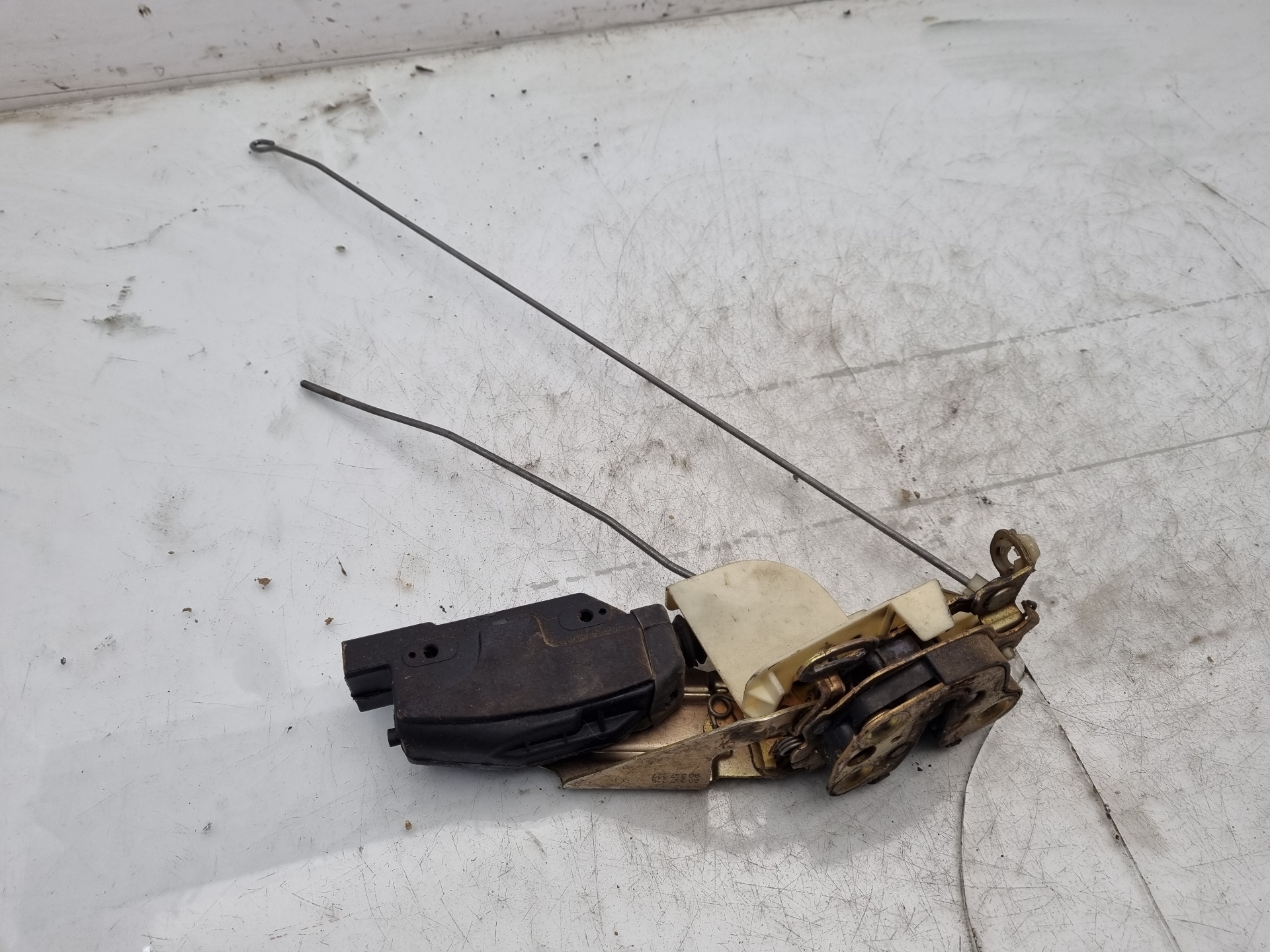 CERRADURA PUERTA DELANTERA IZQUIERDA OPEL VECTRA 20NE