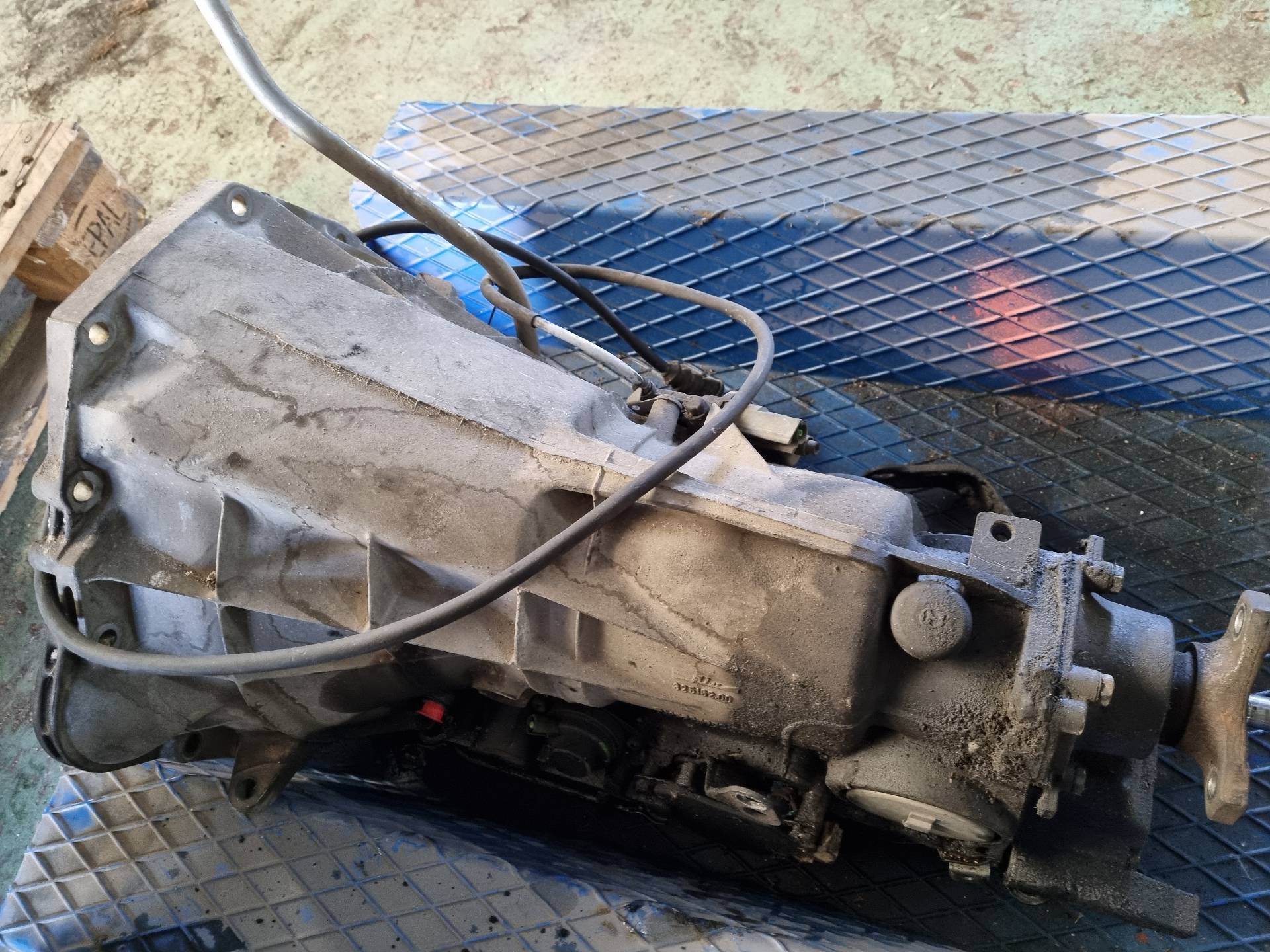 CAJA CAMBIOS MERCEDES-BENZ CLASE E 606