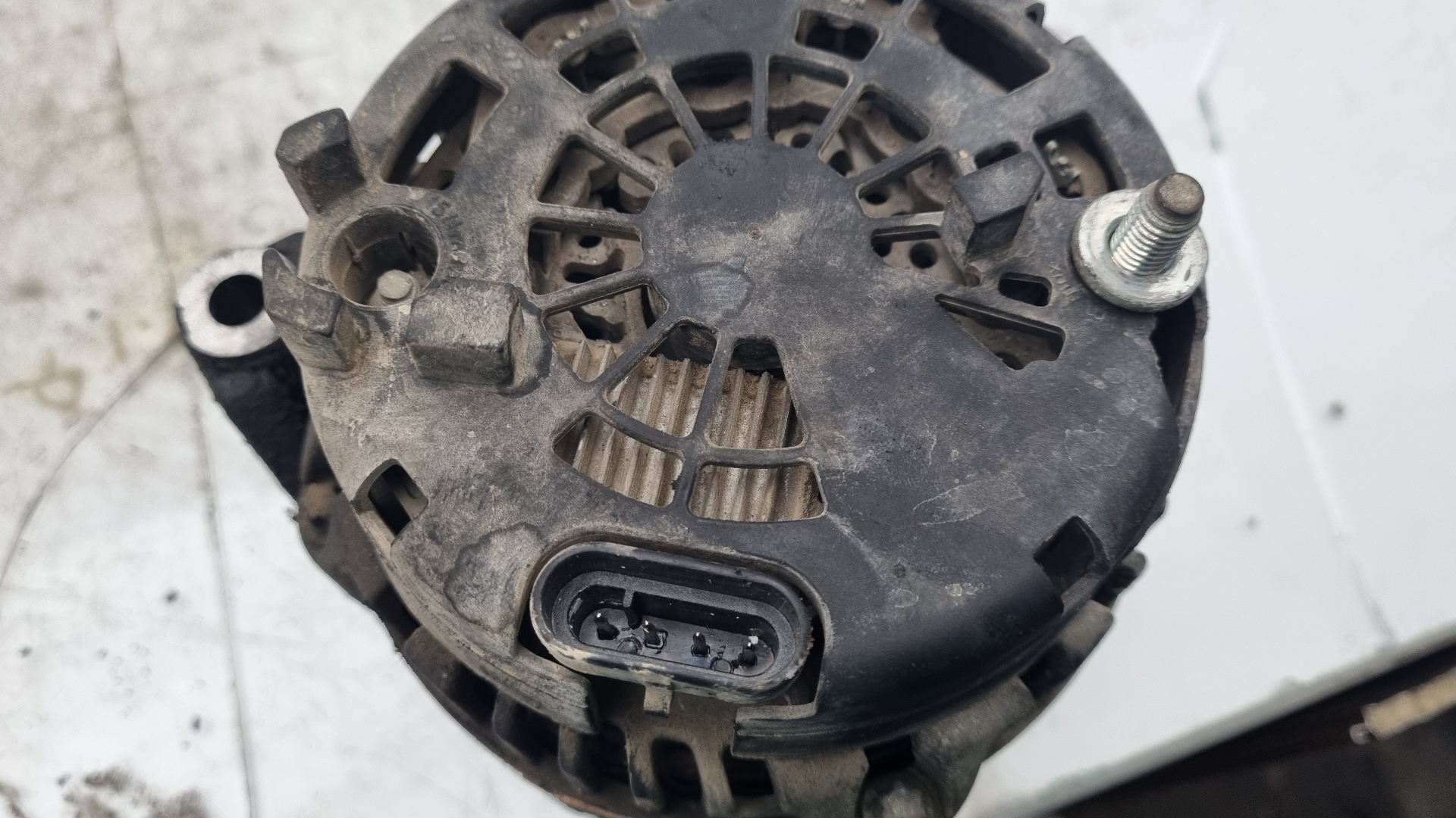 ALTERNADOR SSANGYONG RODIUS D27DT