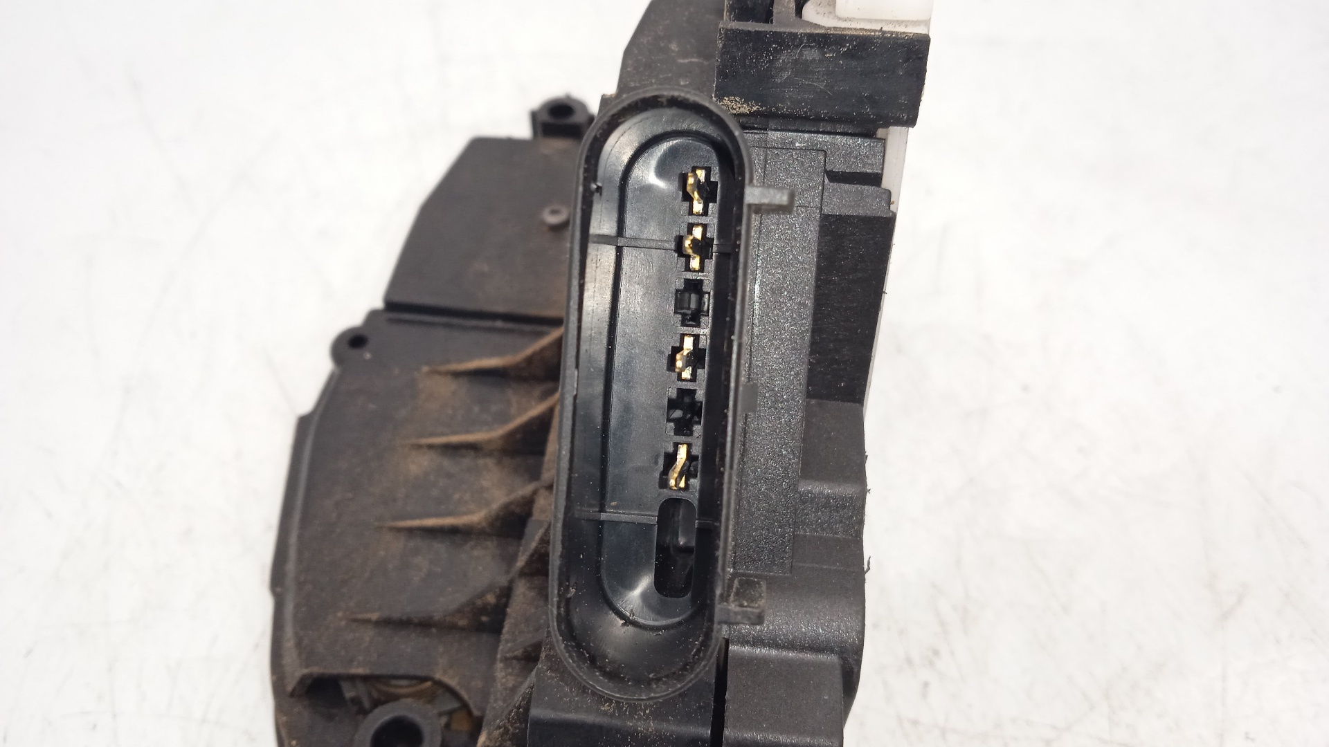 CERRADURA PUERTA DELANTERA DERECHA FORD FIESTA SNJB