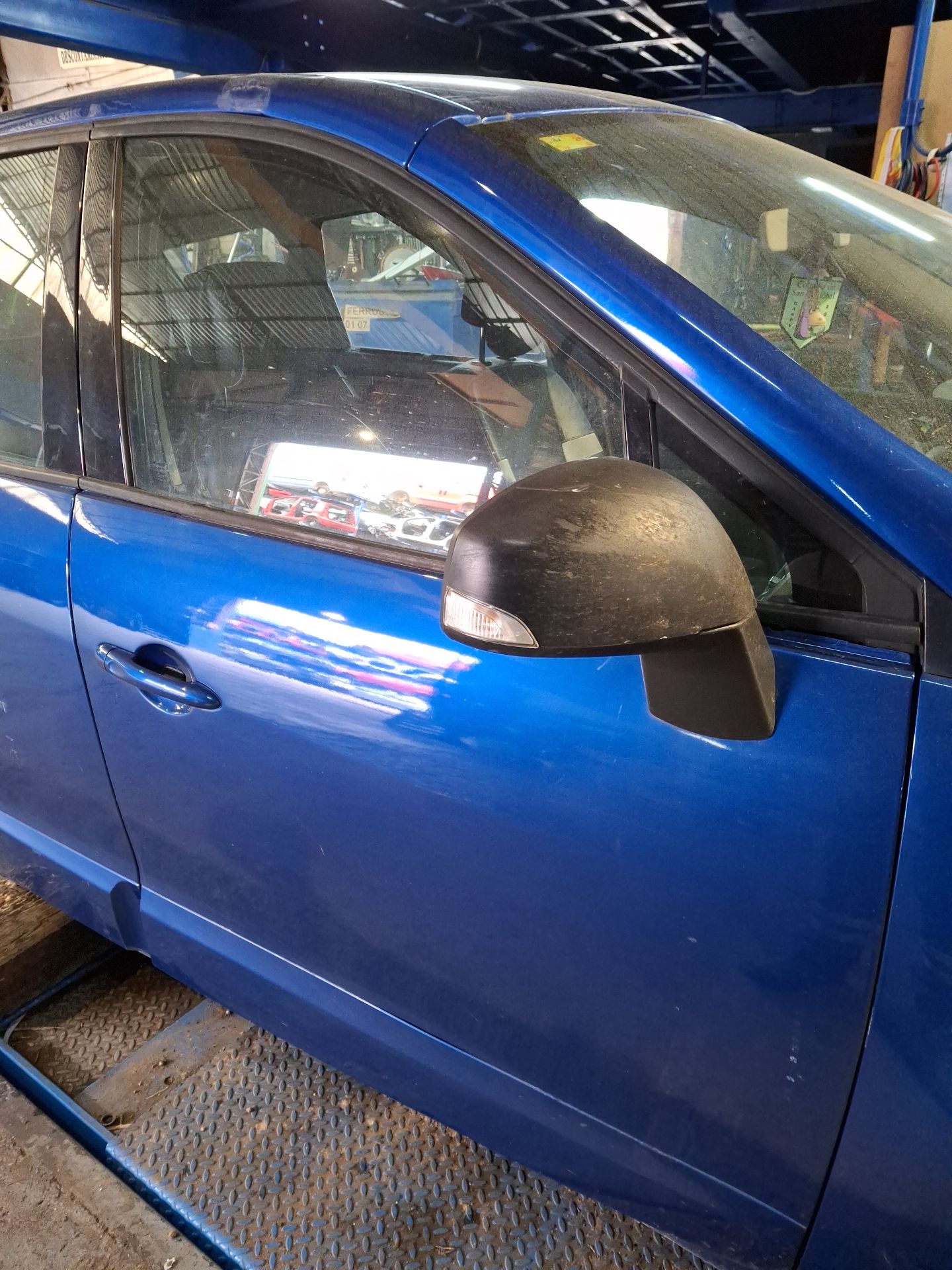 PUERTA DELANTERA DERECHA RENAULT SC?NIC 