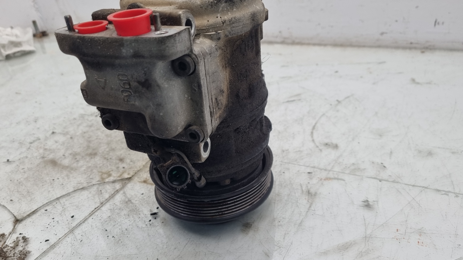 COMPRESOR AIRE ACONDICIONADO SSANGYONG RODIUS D27DT