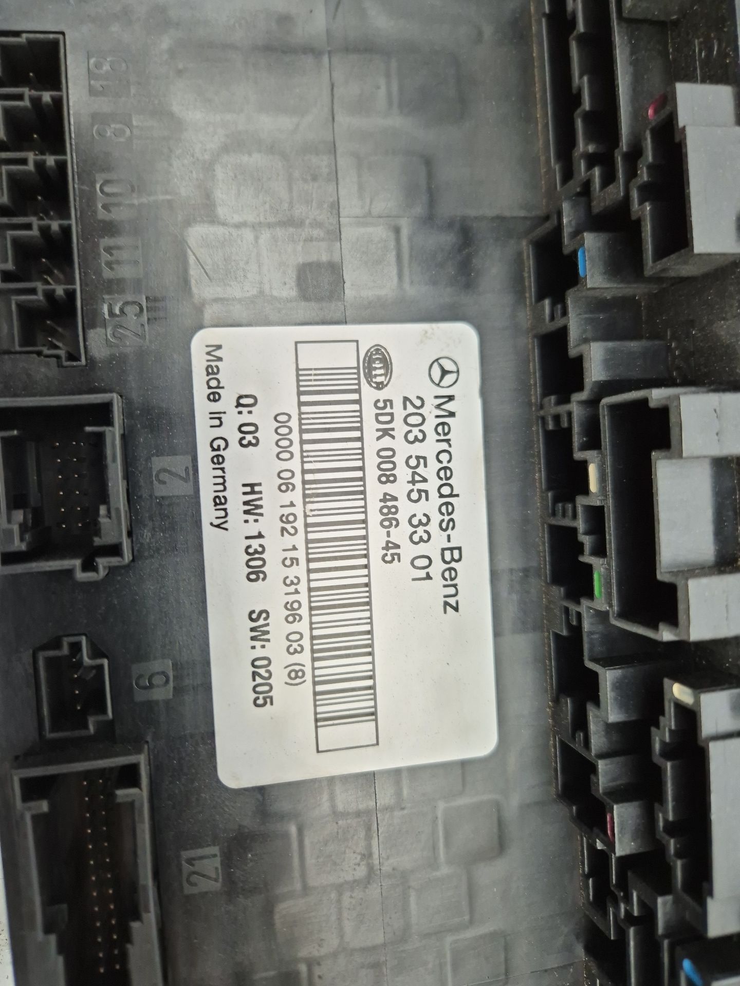 CAJA RELES / FUSIBLES MERCEDES-BENZ CLASE C 