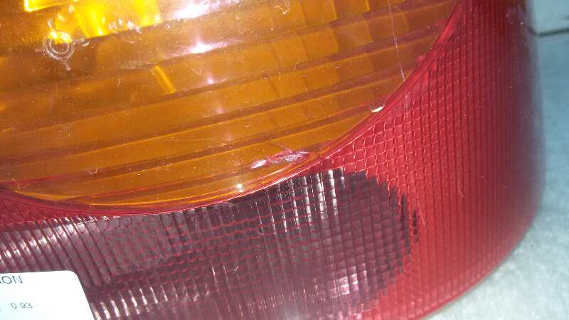 PILOTO TRASERO DERECHO RENAULT TWINGO D7F