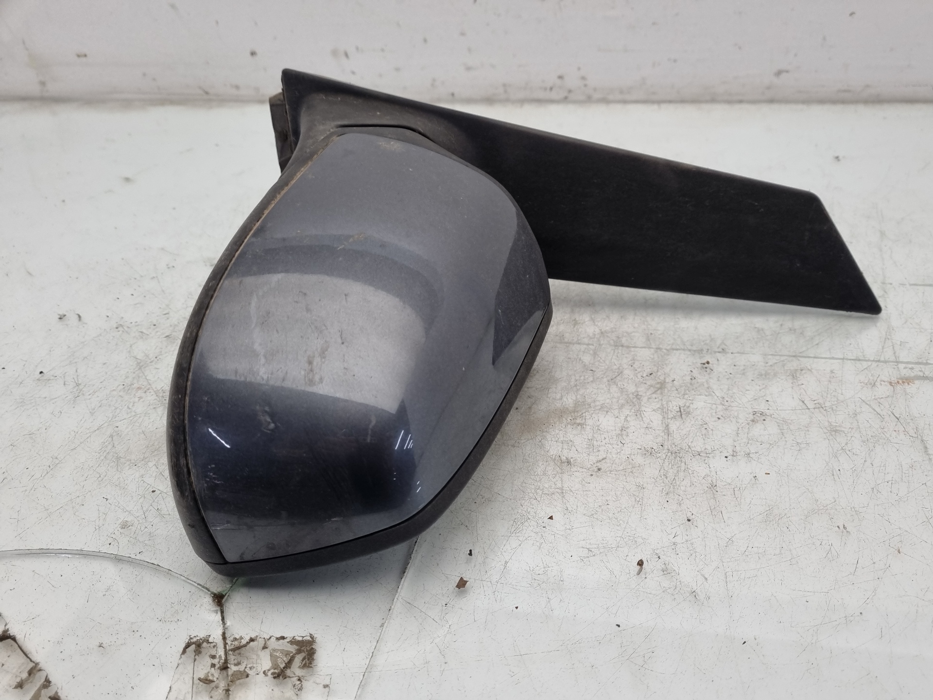 RETROVISOR IZQUIERDO FORD FOCUS G8DA