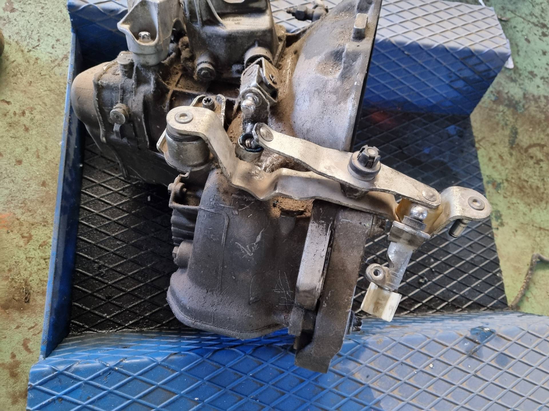 CAJA CAMBIOS OPEL CORSA Z14XE