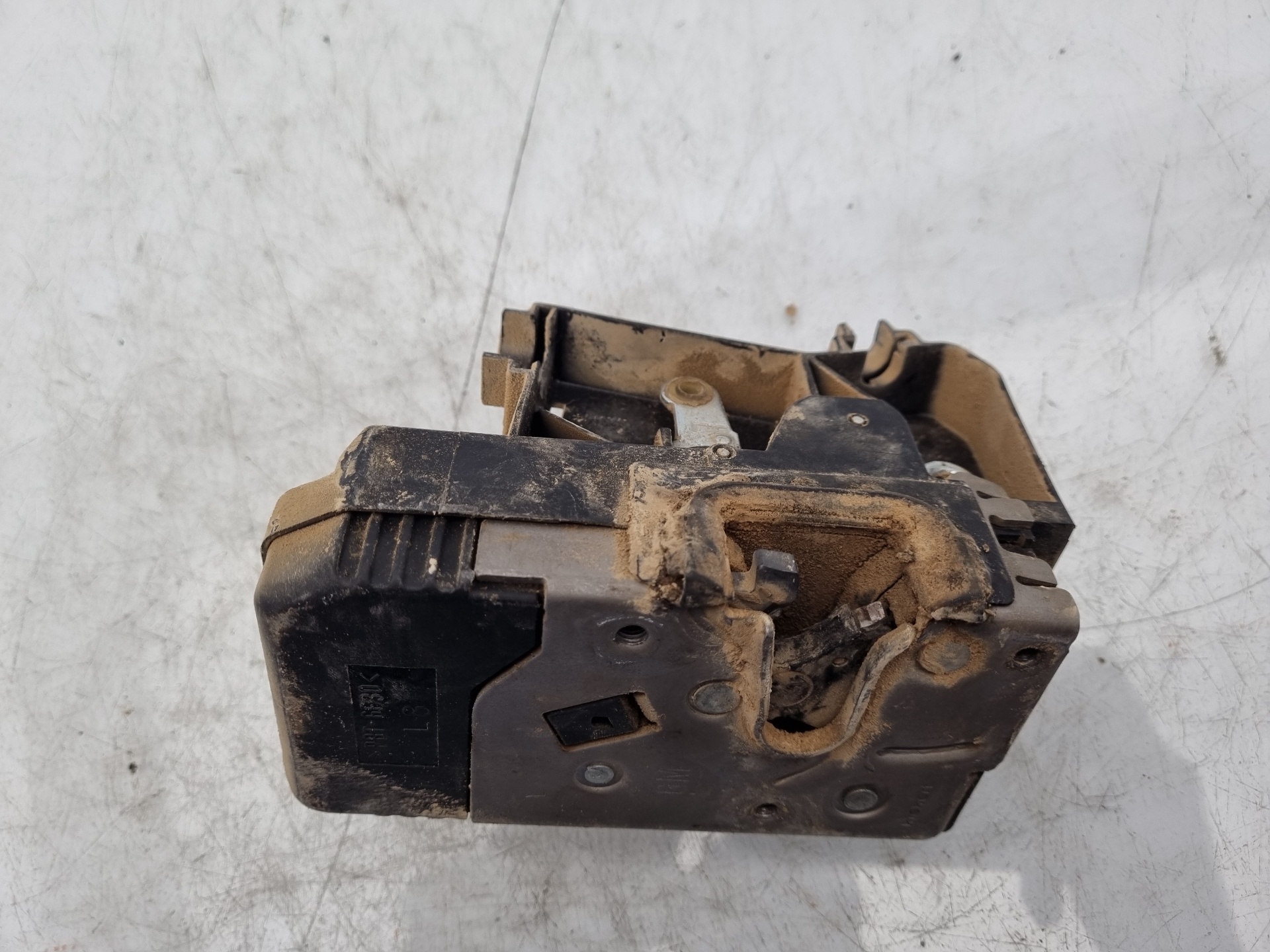 CERRADURA MALETERO / PORTON NISSAN PRIMASTAR F9Q U7