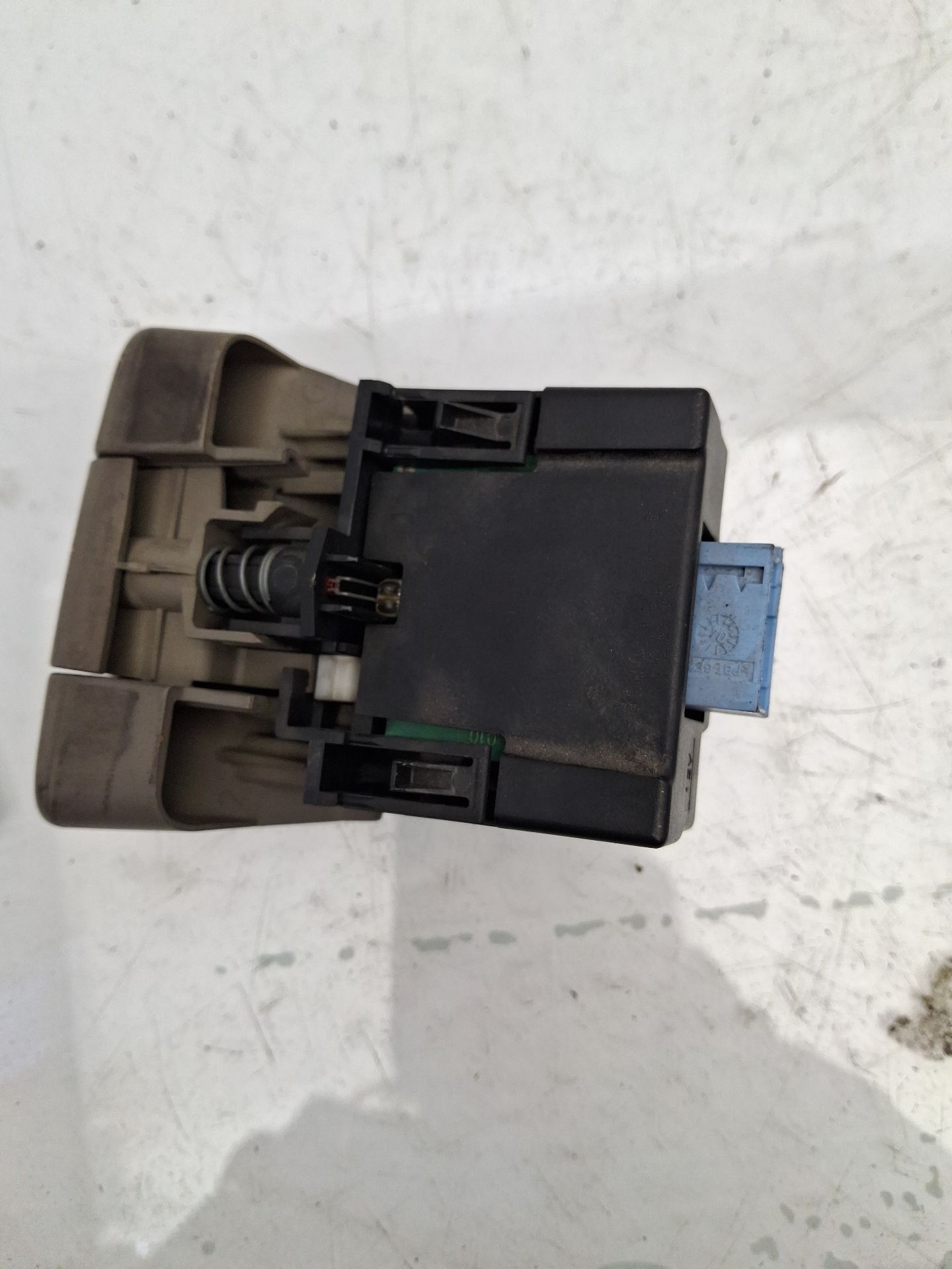 PALANCA FRENO DE MANO RENAULT SC?NIC 