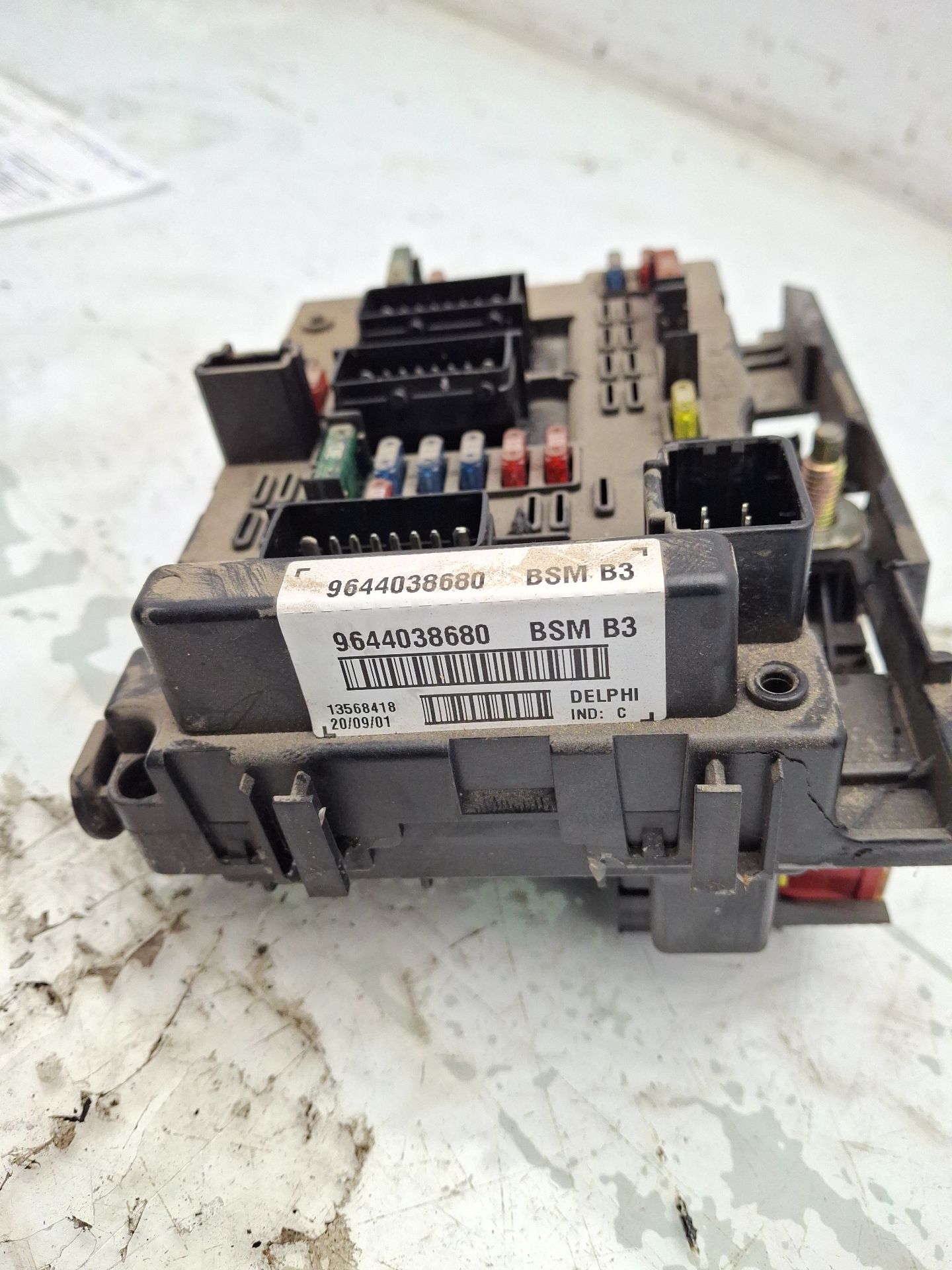 CAJA RELES / FUSIBLES CITROEN XSARA 