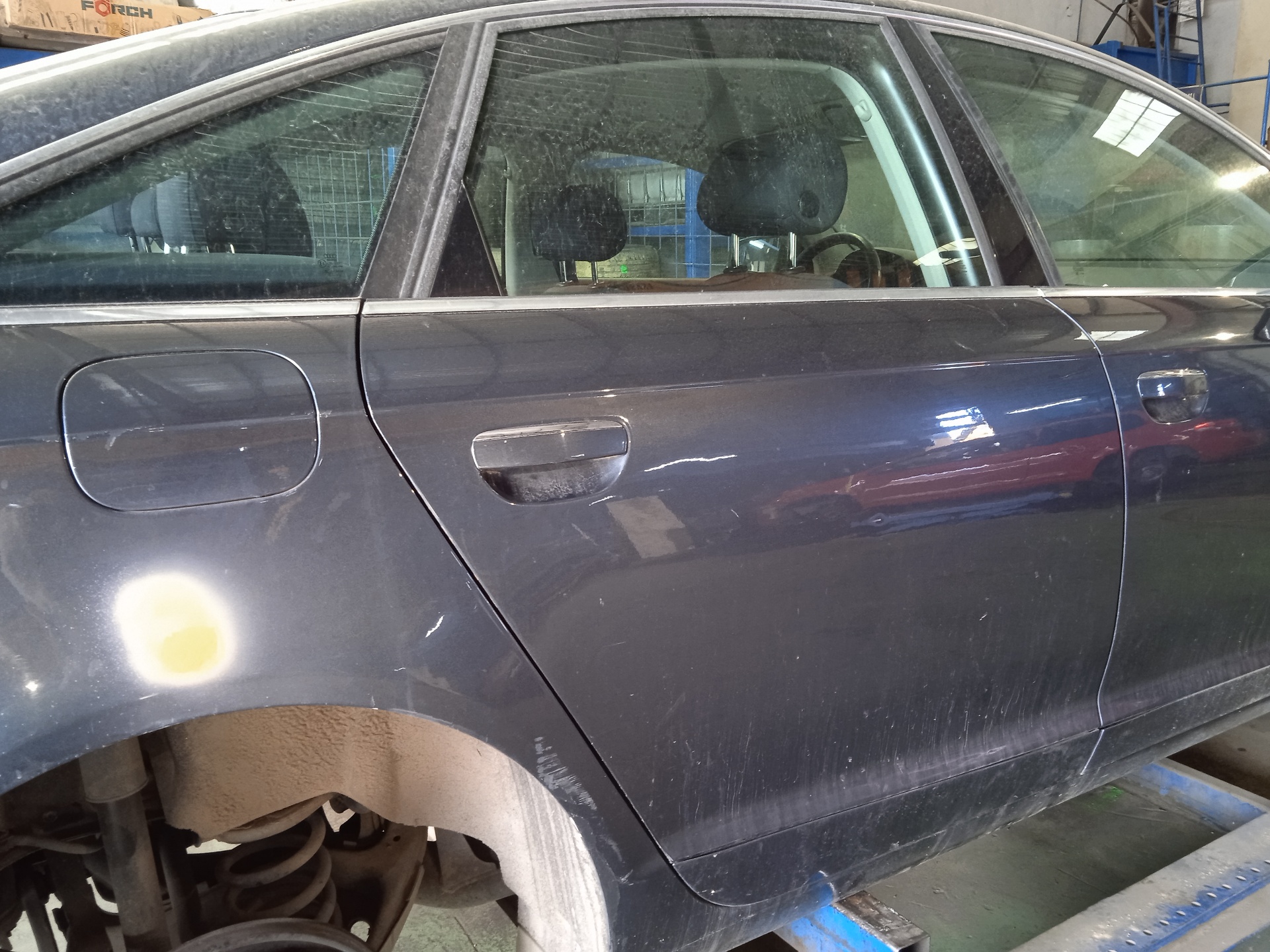 PUERTA TRASERA DERECHA AUDI A6 BMK
