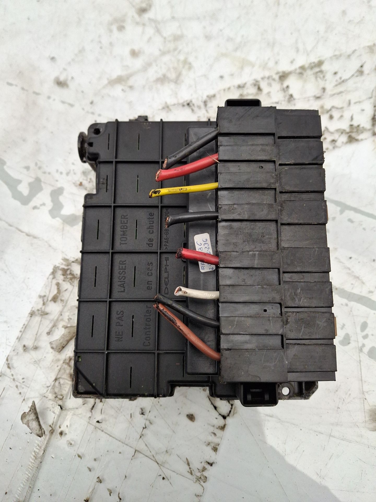 CAJA RELES / FUSIBLES CITROEN XSARA 