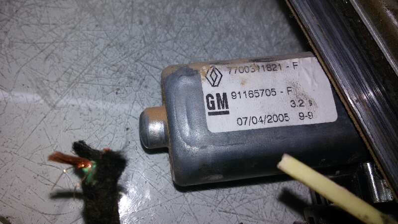 ELEVALUNAS DELANTERO DERECHO RENAULT TRAFIC G9U B7