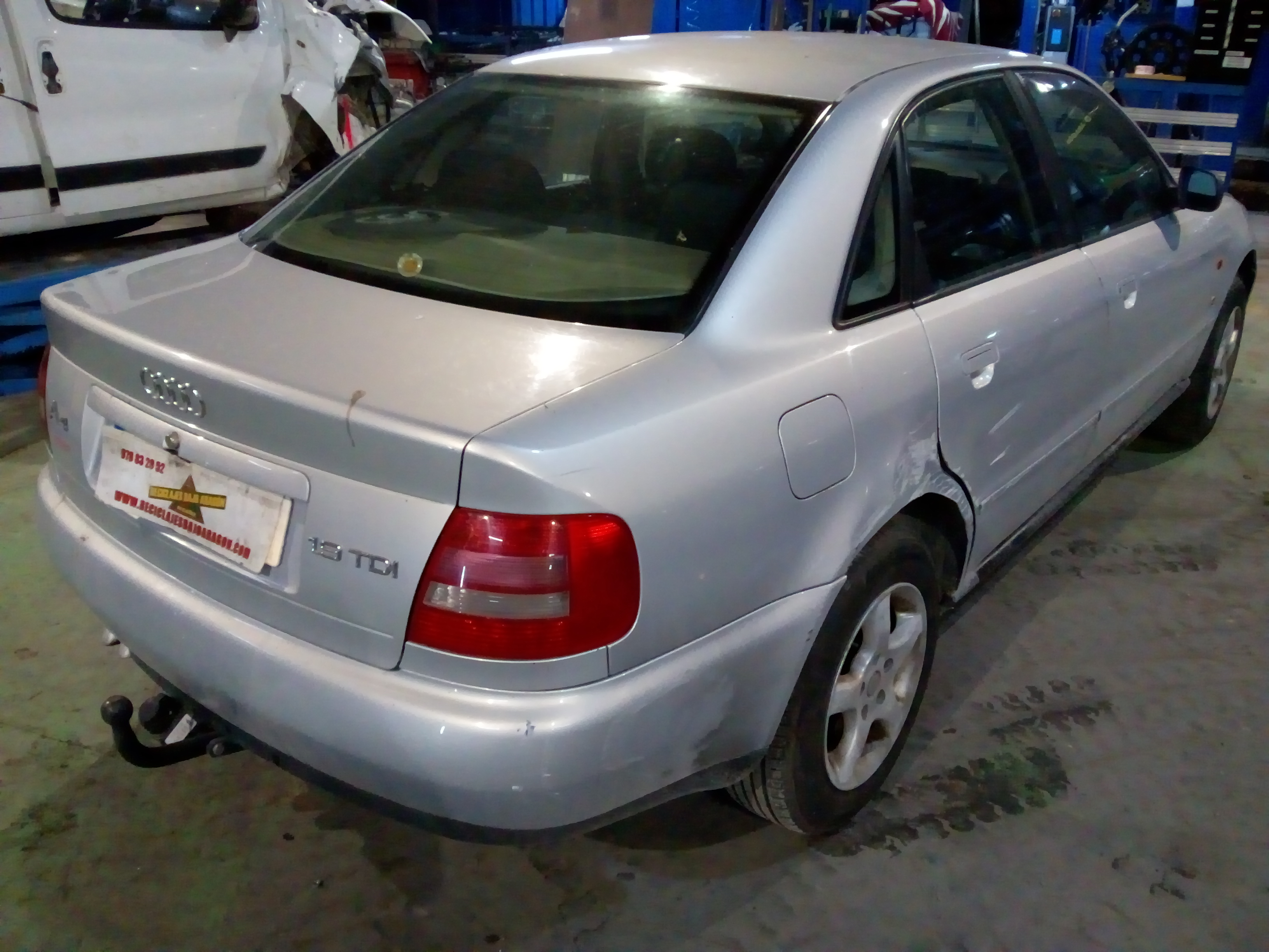 MOLDURAS TRASERAS AUDI A4 1Z