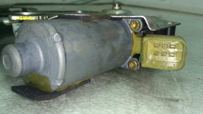 ELEVALUNAS DELANTERO DERECHO VOLVO S60 D5244T