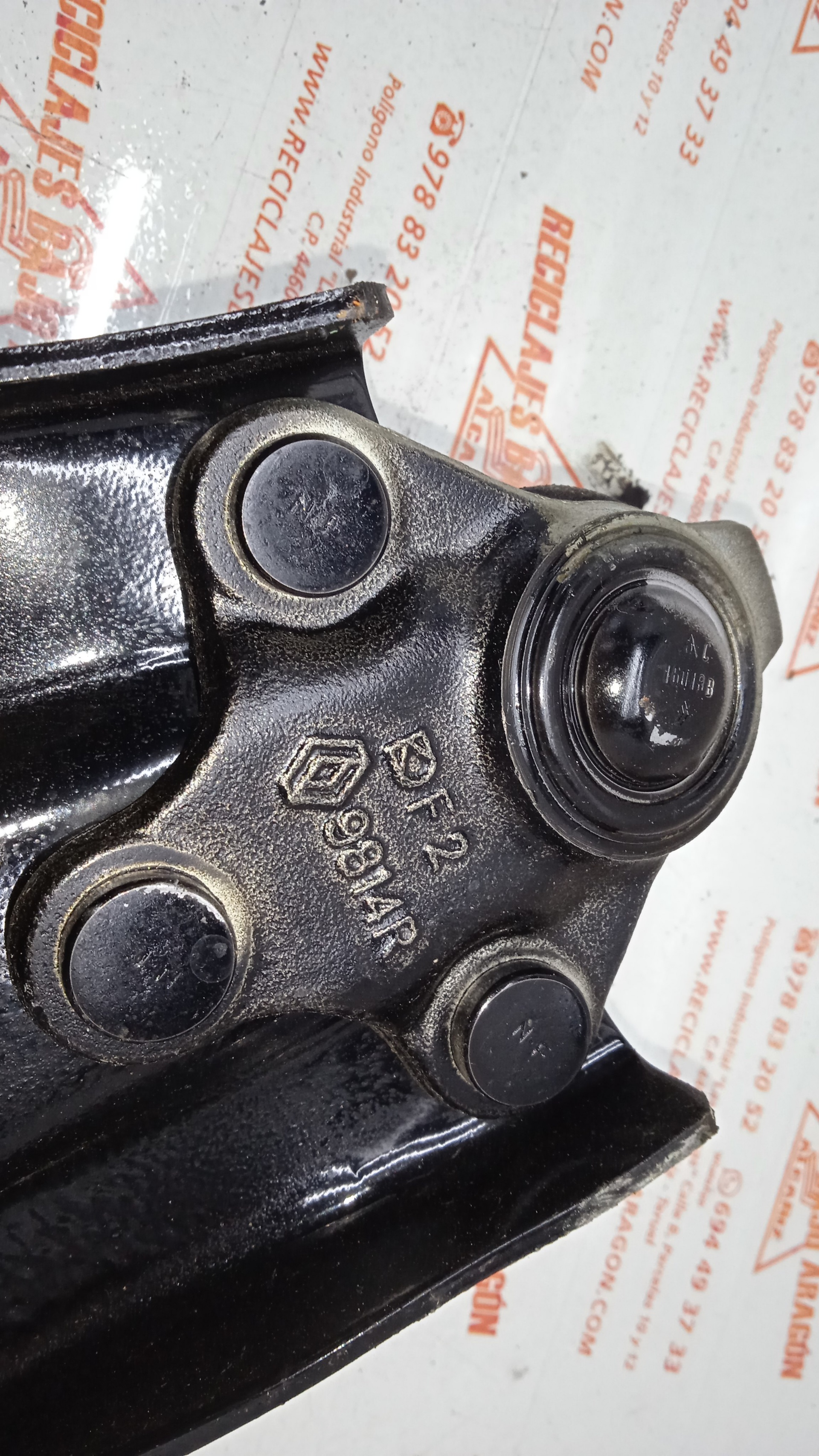 BRAZO SUSPENSION INFERIOR DELANT. DER. DACIA DUSTE 