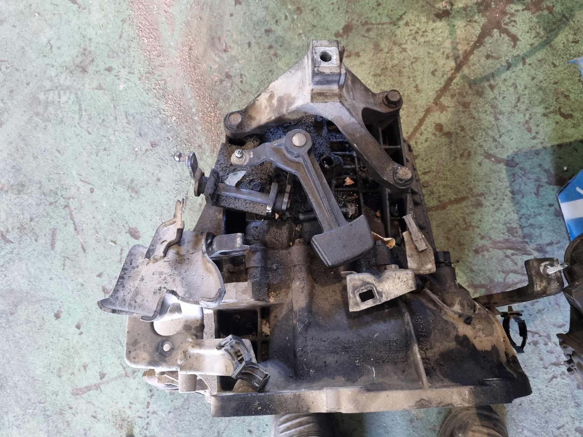 CAJA CAMBIOS MAZDA 3 Y6