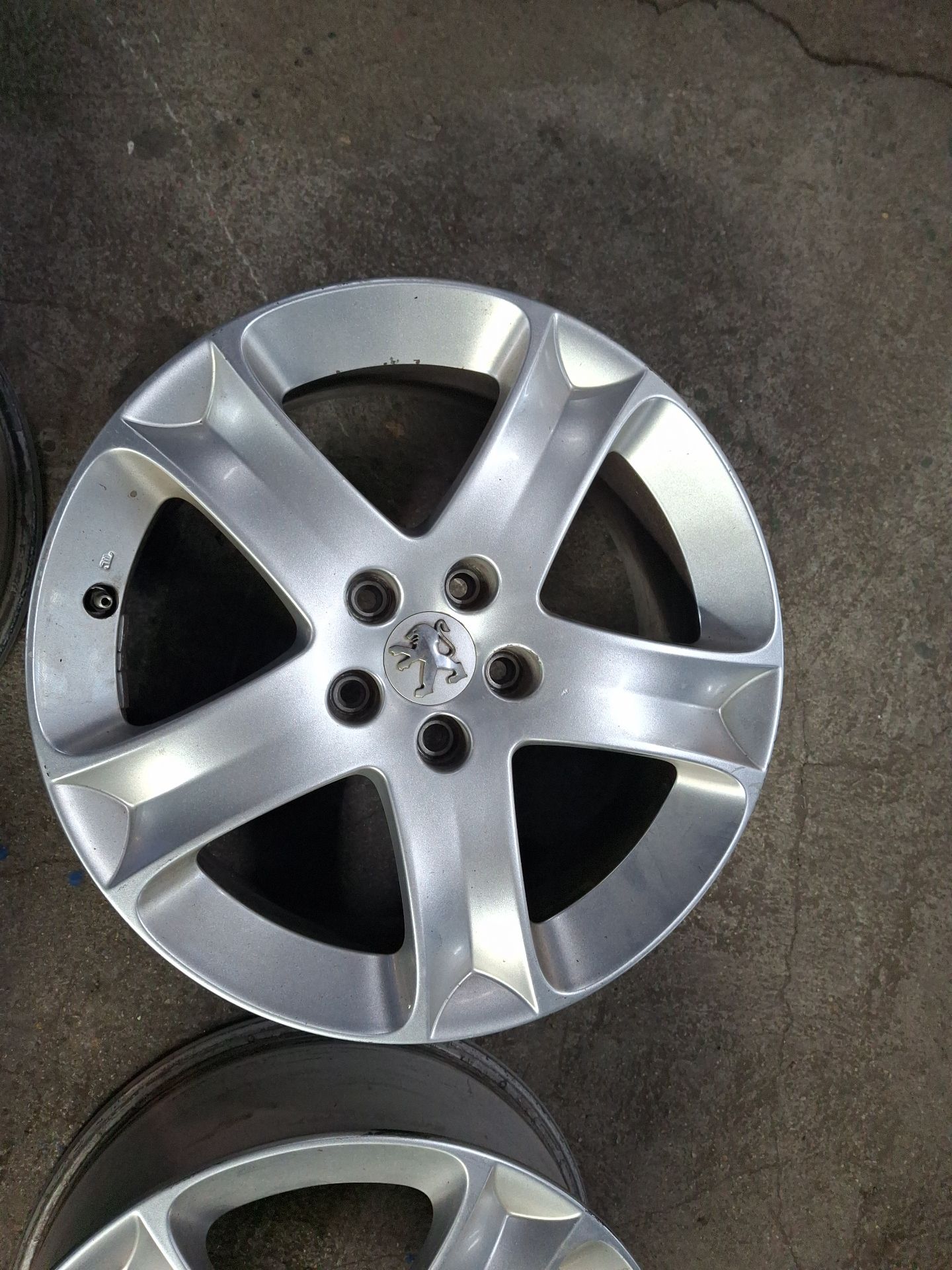 PEUGEOT 407 SW (6E_, 6D_) 2.0 HDi 135