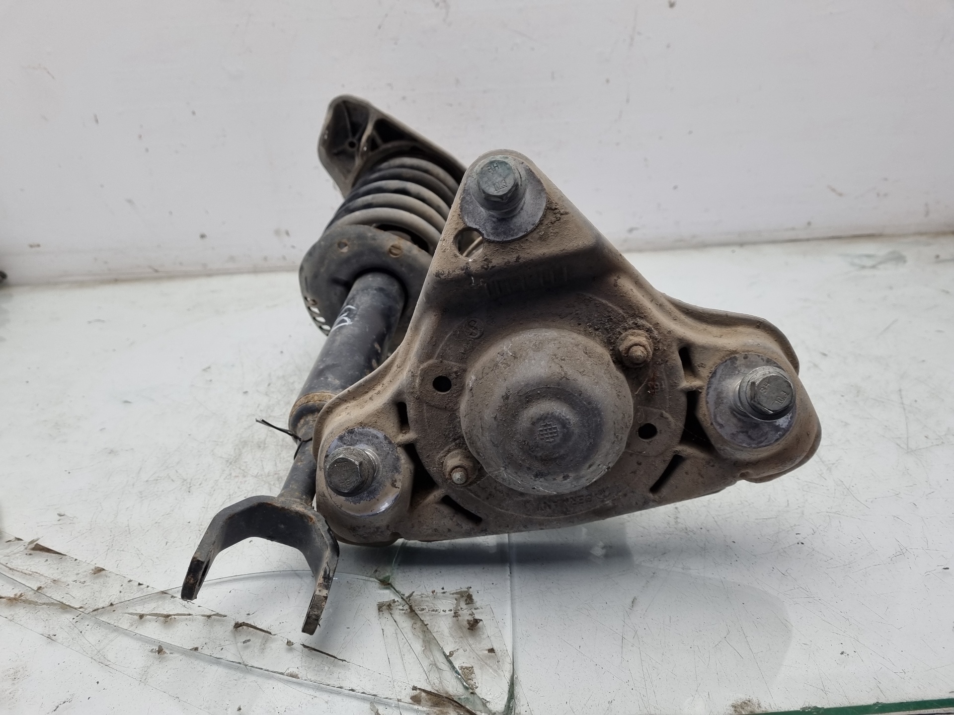 JUEGO AMORTIGUADORES DELANTERO AUDI A4 APU