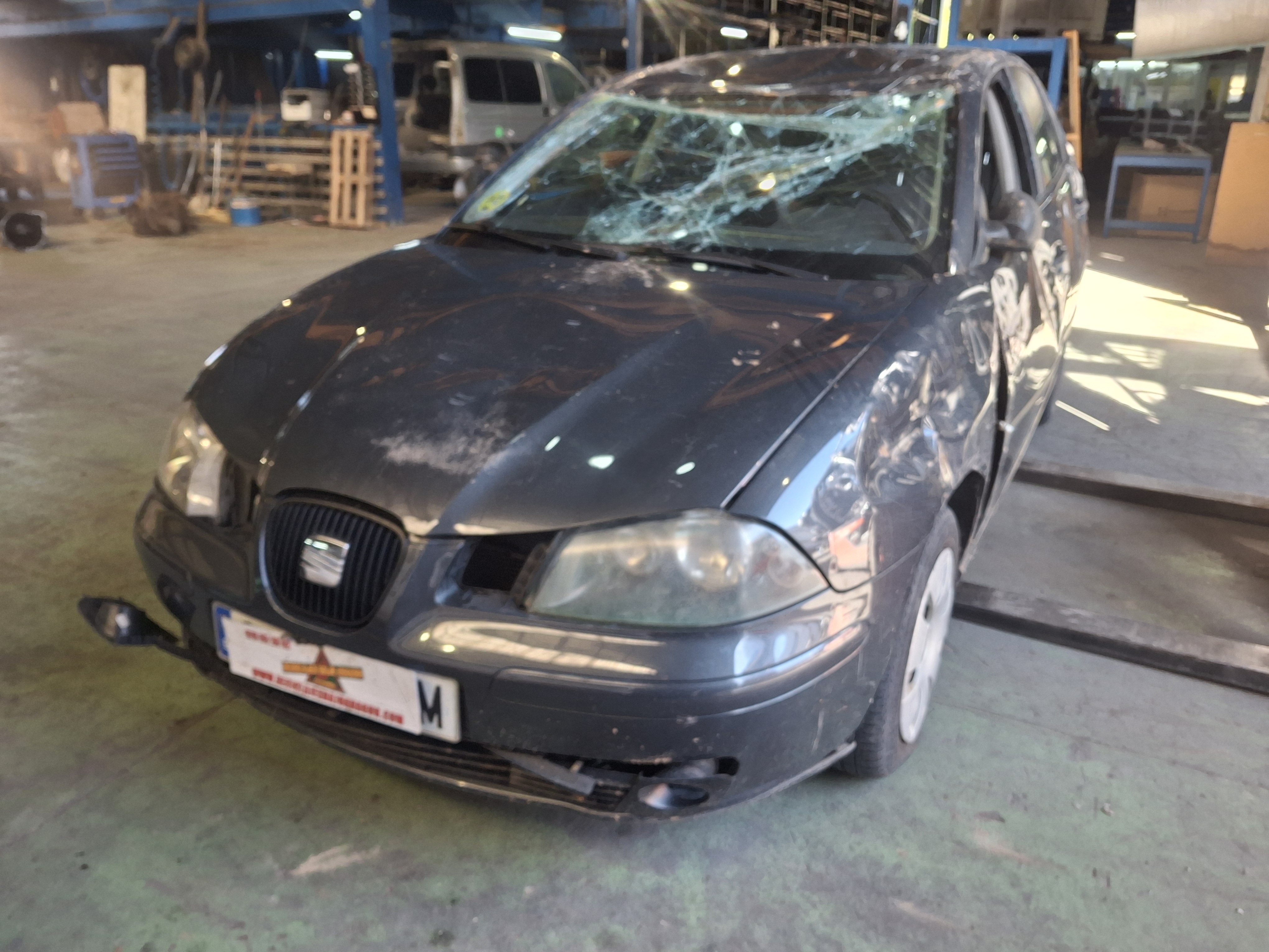 CERRADURA PUERTA TRASERA DERECHA SEAT CORDOBA 