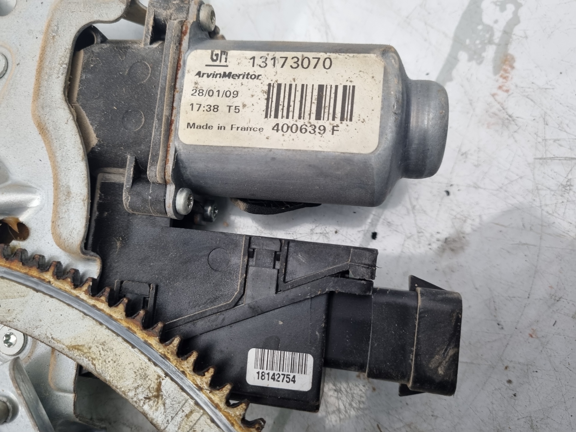 ELEVALUNAS DELANTERO DERECHO OPEL COMBO Z13DTJ