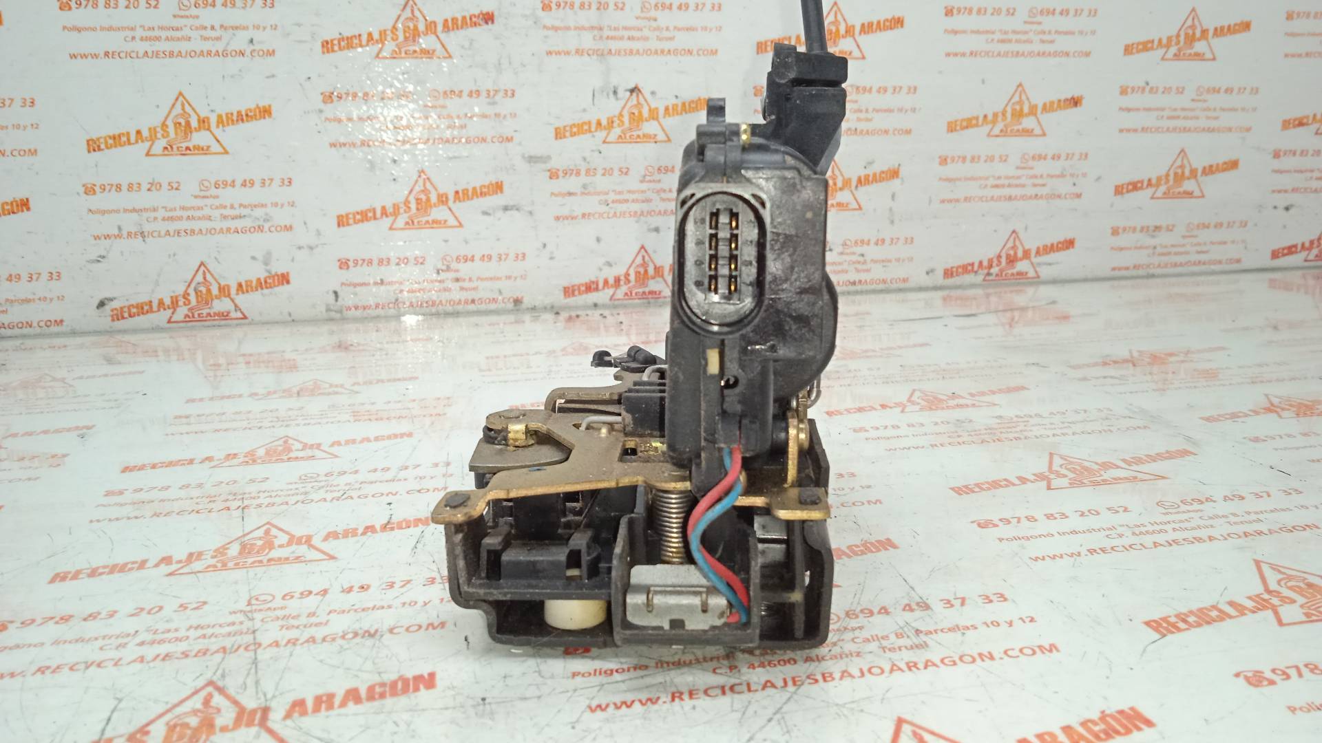 CERRADURA PUERTA DELANTERA DERECHA SEAT TOLEDO AHF