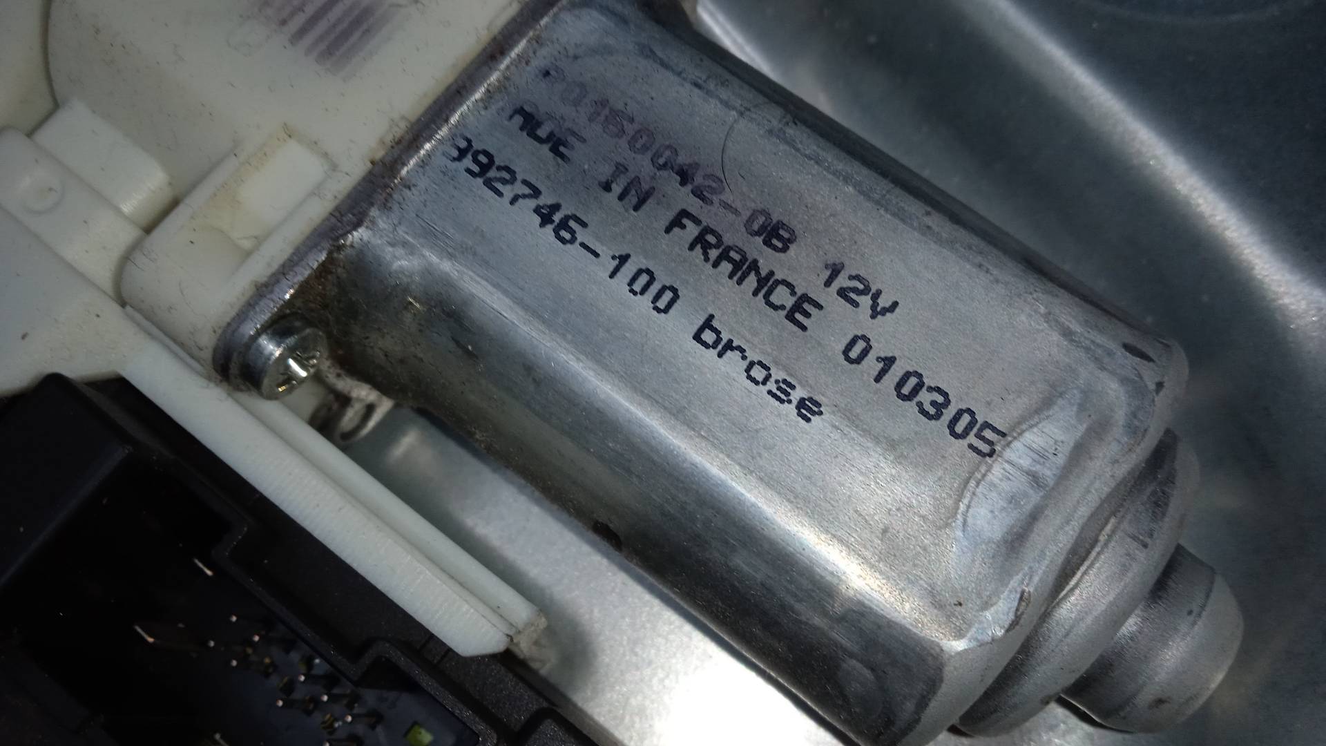 ELEVALUNAS DELANTERO DERECHO FORD FOCUS 