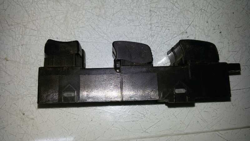 MANDO ELEVALUNAS DELANTERO IZQUIERDO NISSAN ALMERA K9K 722