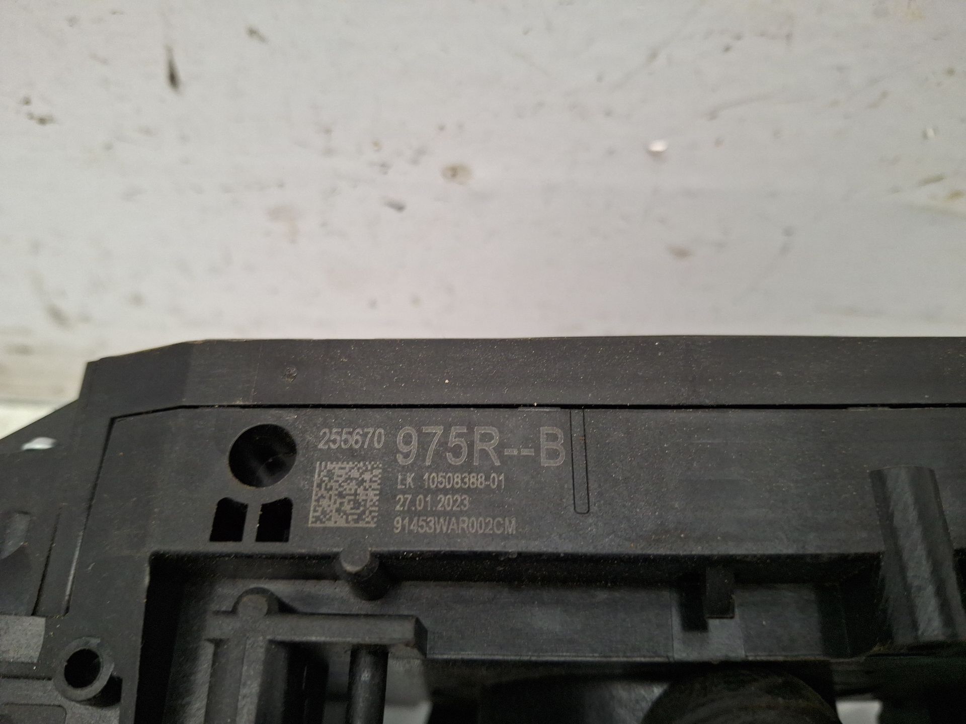 MANDO MULTIFUNCION DACIA SANDERO 