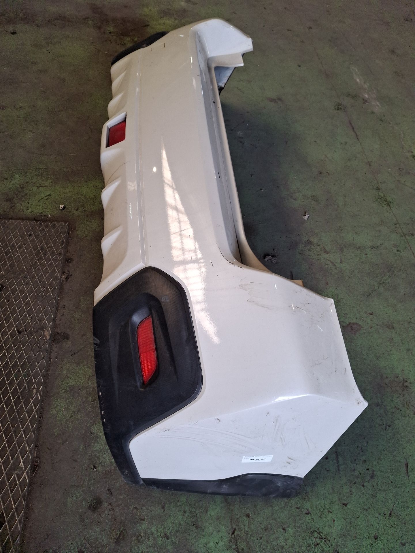 PARAGOLPES TRASERO SUBARU IMPREZA 