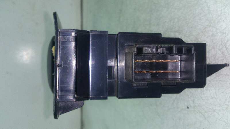 MANDO ELEVALUNAS DELANTERO DERECHO VOLVO S60 D5244T