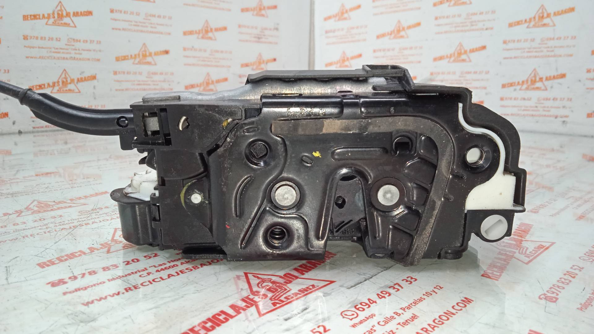 CERRADURA PUERTA TRASERA IZQUIERDA VOLKSWAGEN PASS DCZ