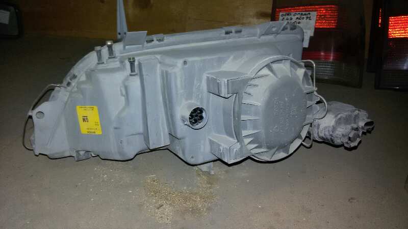 FARO DERECHO OPEL OMEGA C 26 NE