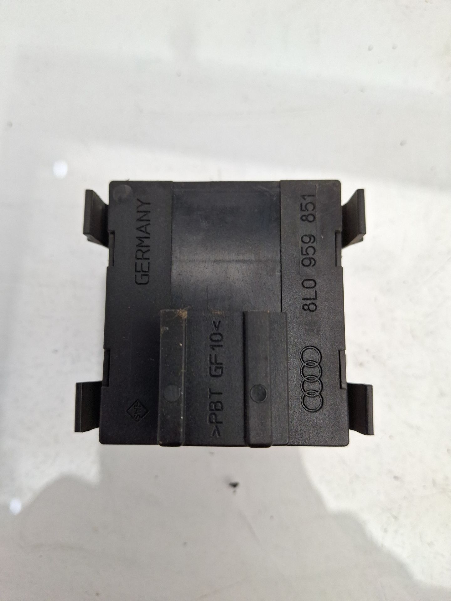 MANDO ELEVALUNAS DELANTERO IZQUIERDO AUDI A3 