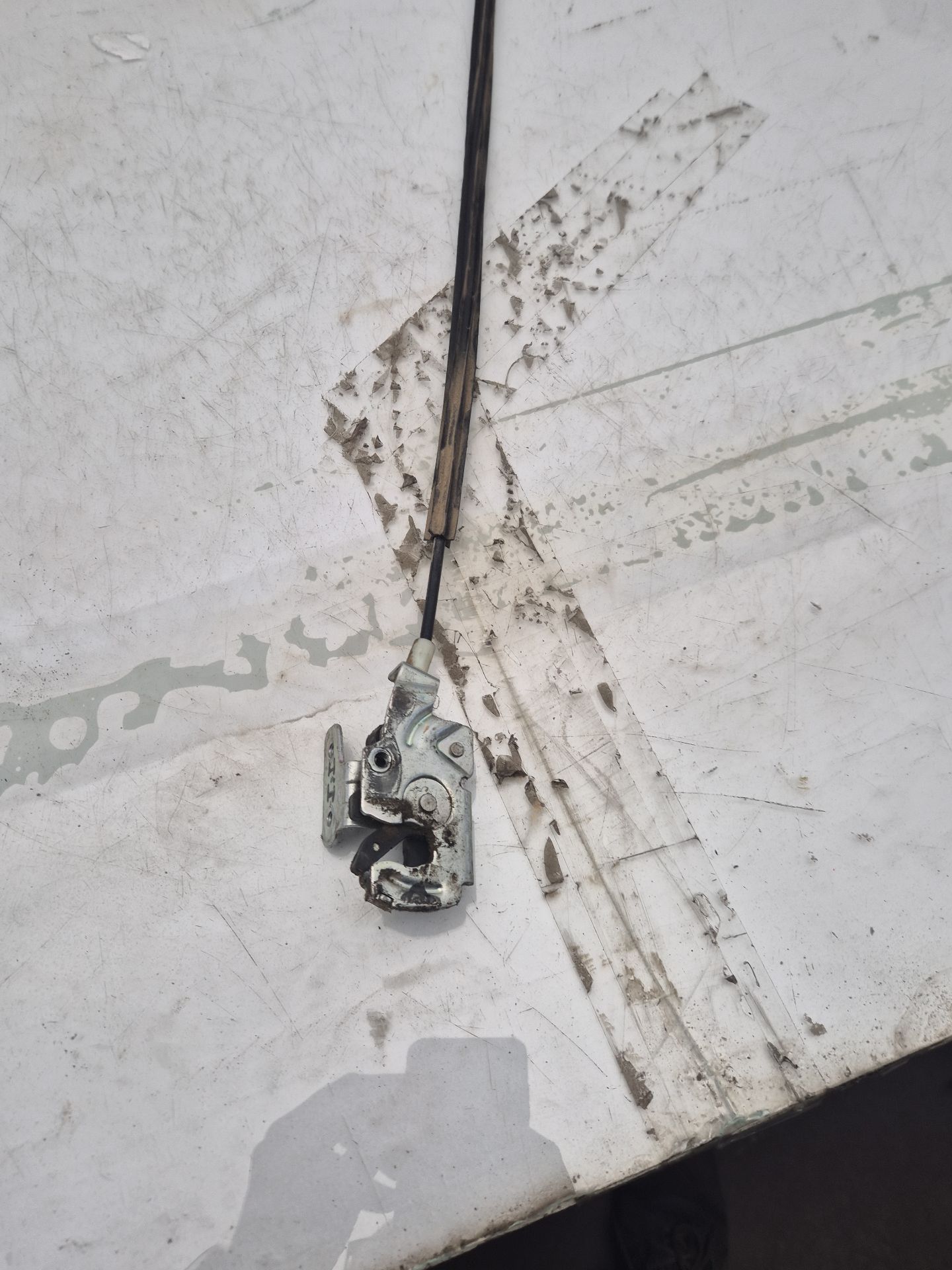 CERRADURA MALETERO / PORTON CITROEN JUMPER 