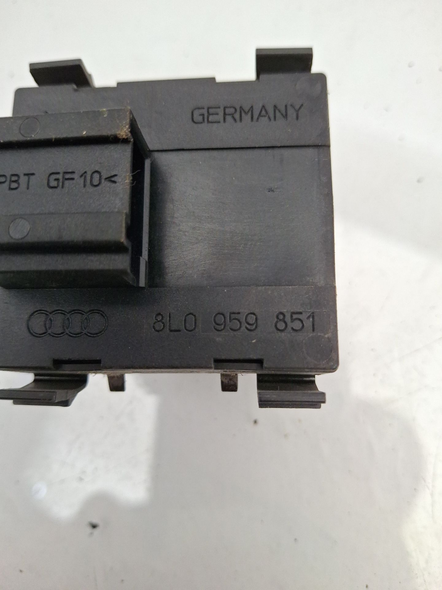 MANDO ELEVALUNAS DELANTERO IZQUIERDO AUDI A3 
