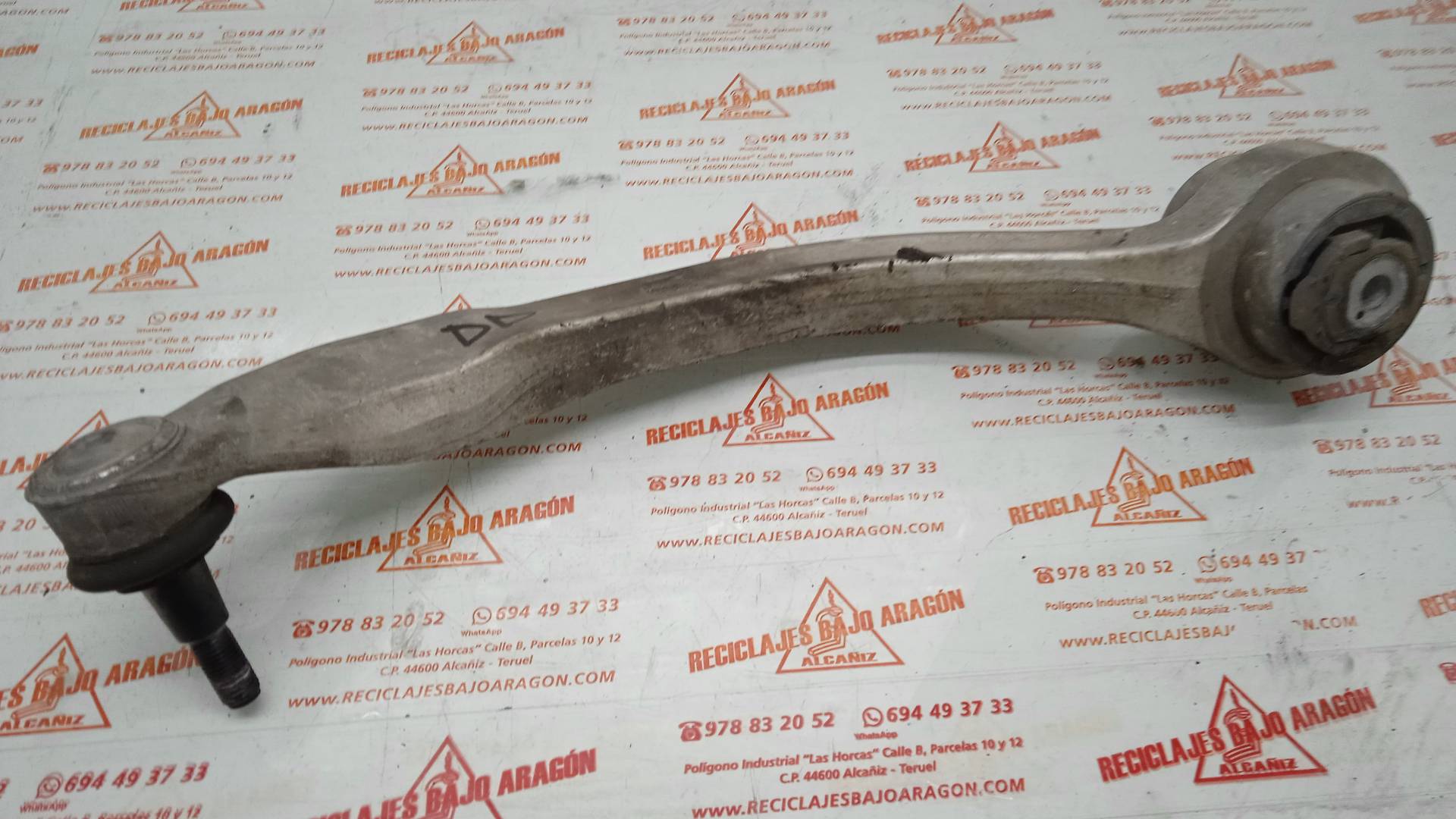 BRAZO SUSPENSION INFERIOR TRASERO DER. VOLKSWAGEN  AVF