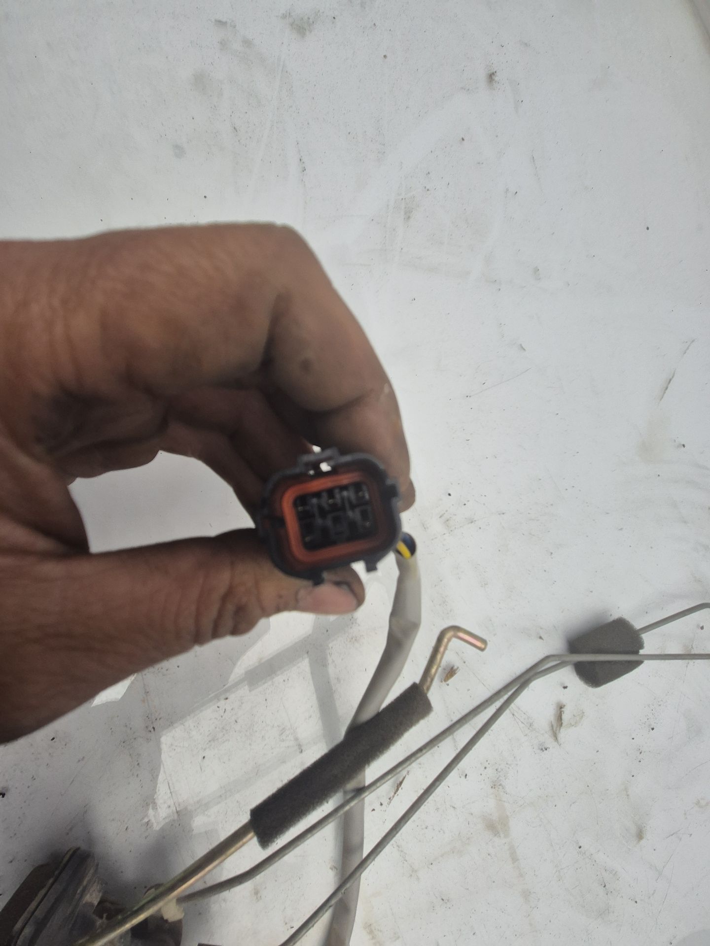 CERRADURA PUERTA DELANTERA DERECHA KIA CARENS 