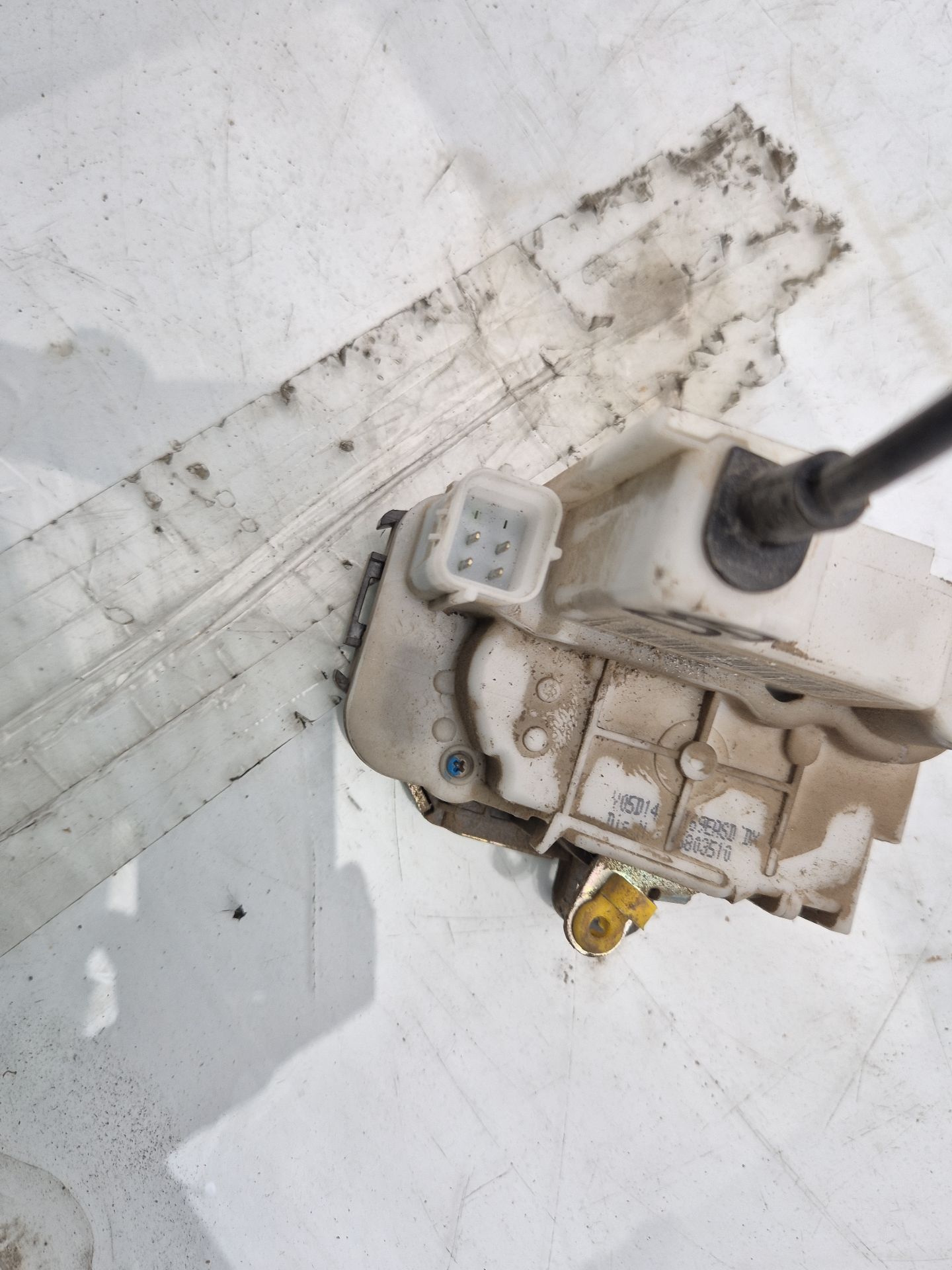 CERRADURA PUERTA DELANTERA DERECHA FIAT PANDA 