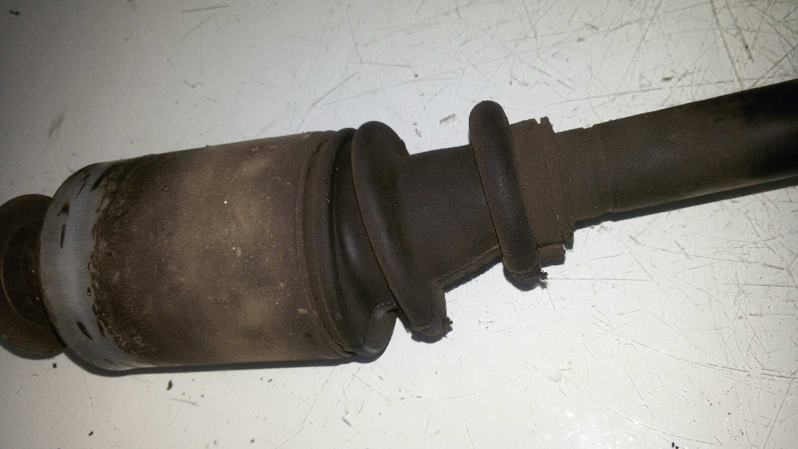 TRANSMISION DELANTERA DERECHA RENAULT CLIO F8Q