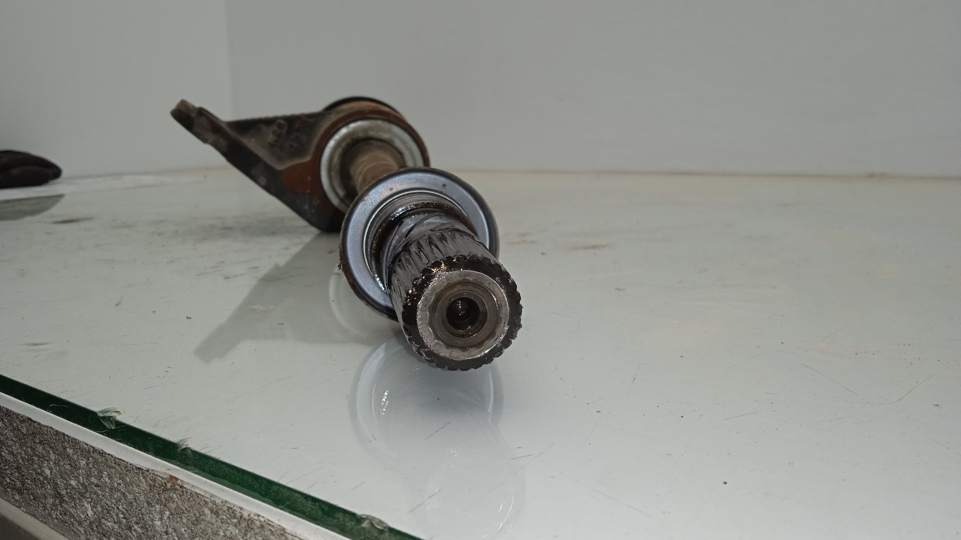 TRANSMISION DELANTERA DERECHA MAZDA 6 L8