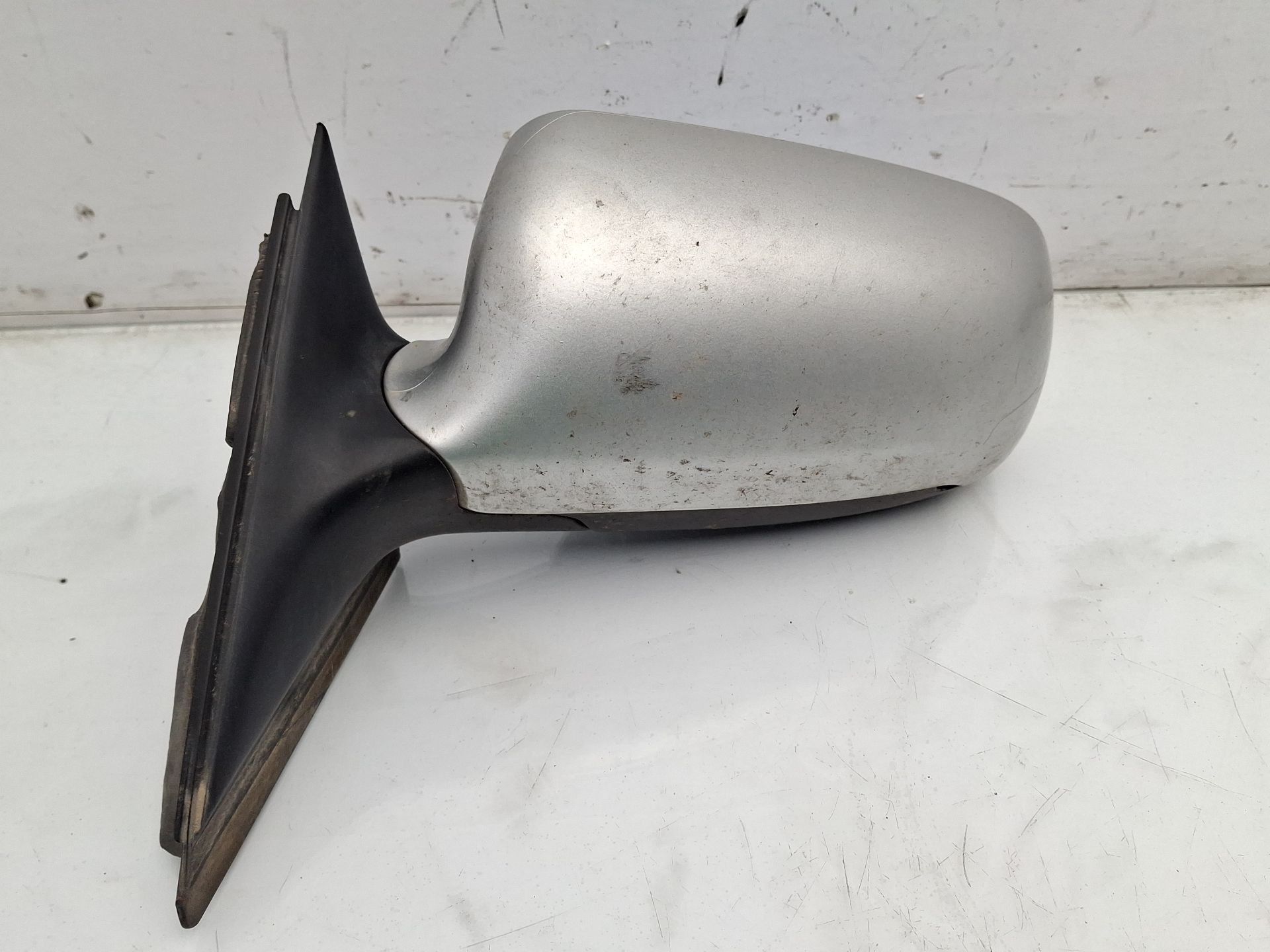 RETROVISOR IZQUIERDO AUDI A4 