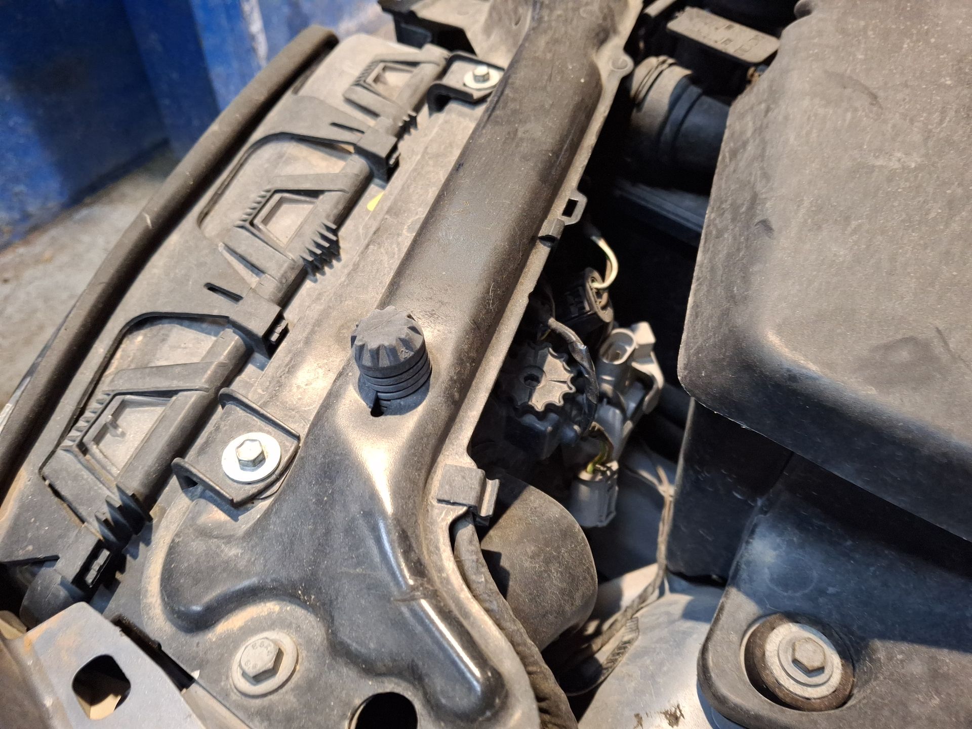 FARO IZQUIERDO BMW 3 