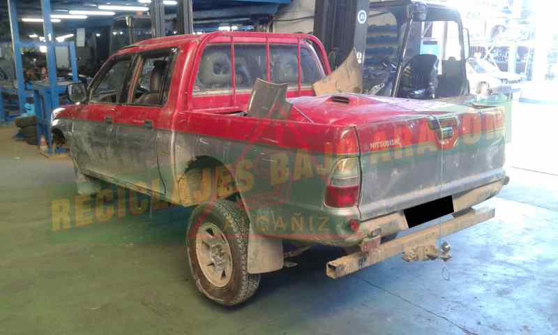 MANGUETA DELANTERA DERECHA MITSUBISHI L 200 (K6/7) 4D56