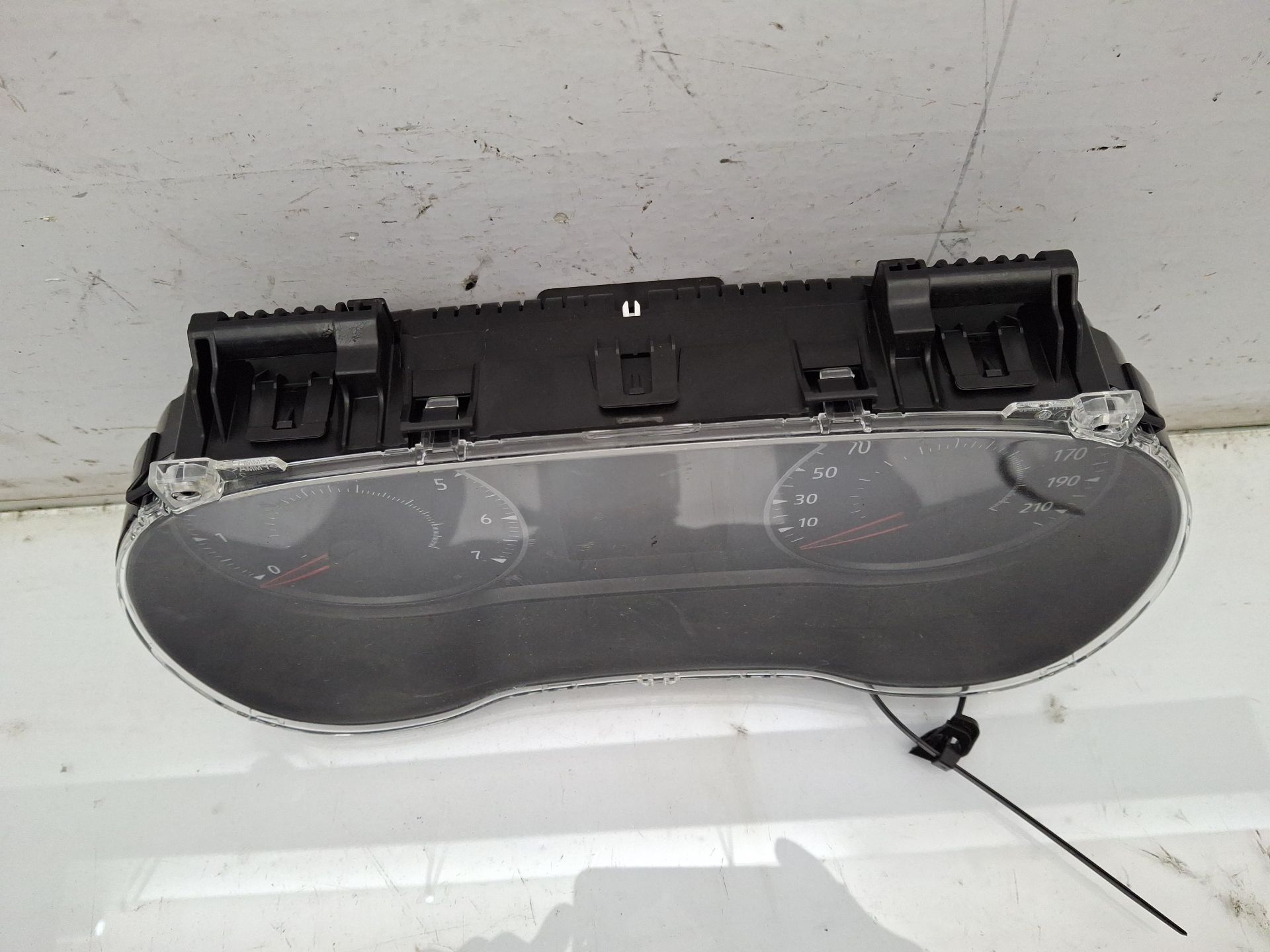 CUADRO INSTRUMENTOS DACIA SANDERO 