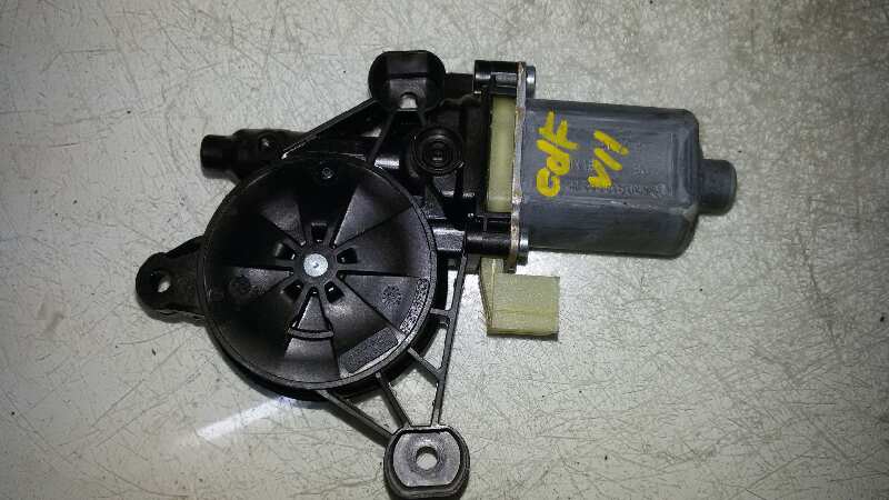 MOTOR ELEVALUNAS DELANTERO DERECHO VOLKSWAGEN GOLF CRB