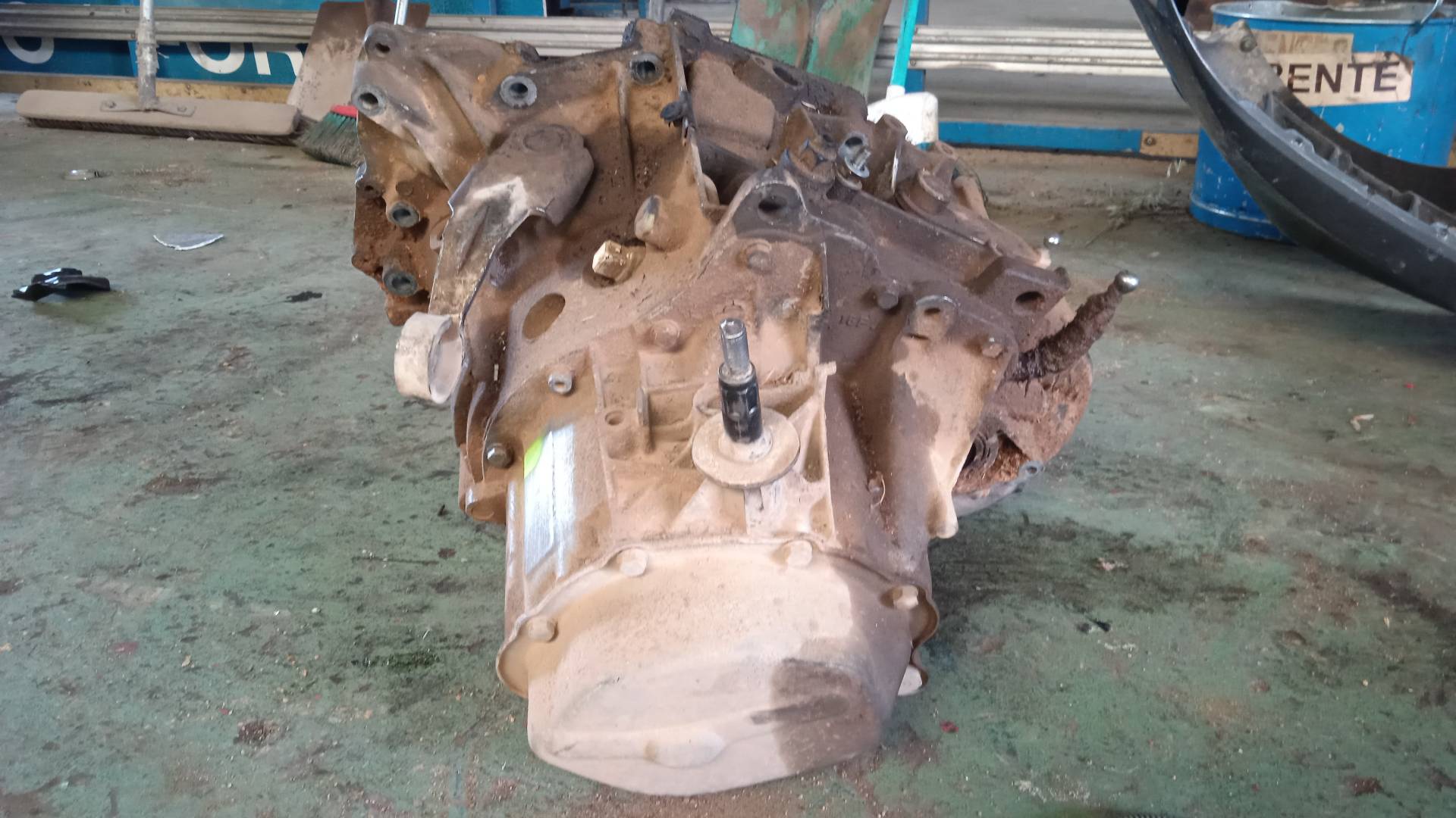 CAJA CAMBIOS PEUGEOT 205 A9A