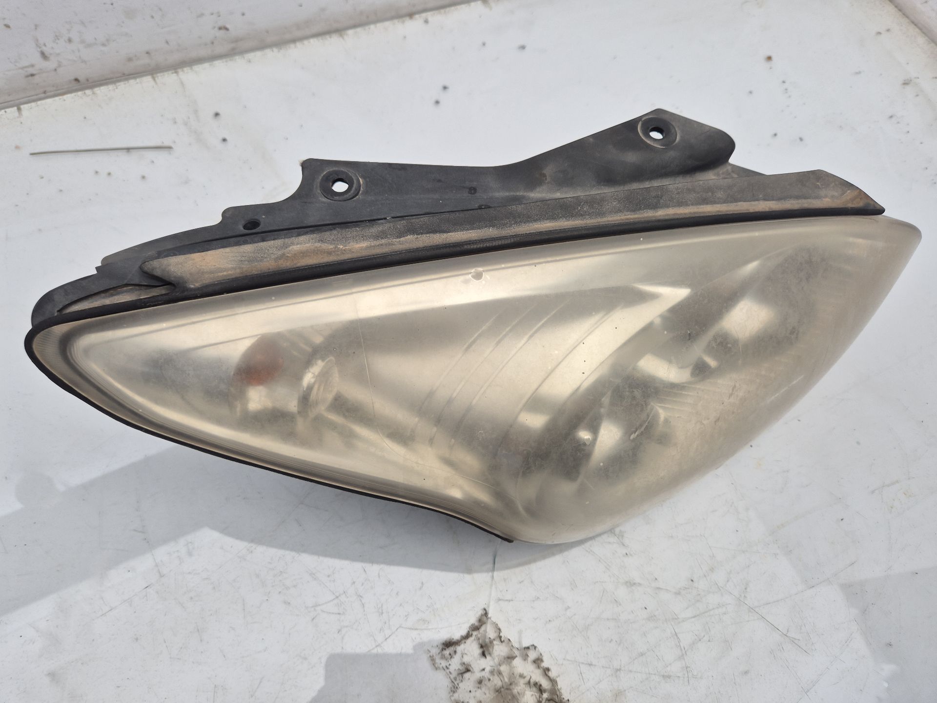 FARO DERECHO HYUNDAI i30 