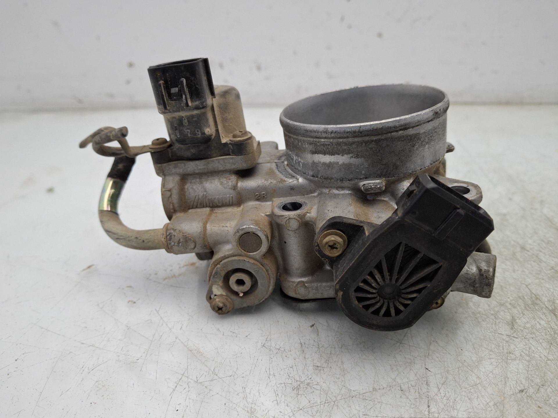 CAJA MARIPOSA MITSUBISHI COLT 