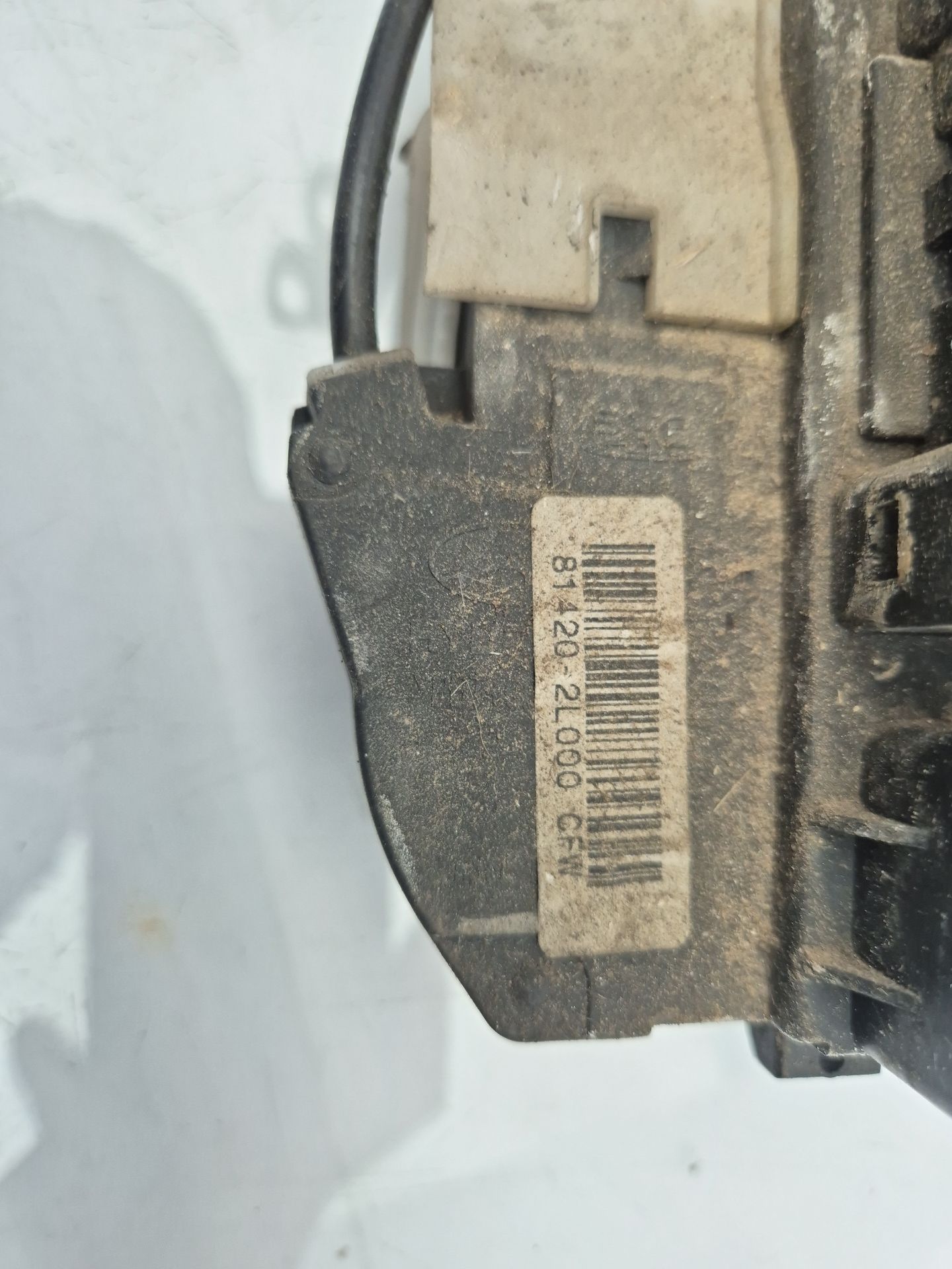 CERRADURA PUERTA TRASERA DERECHA HYUNDAI i30 